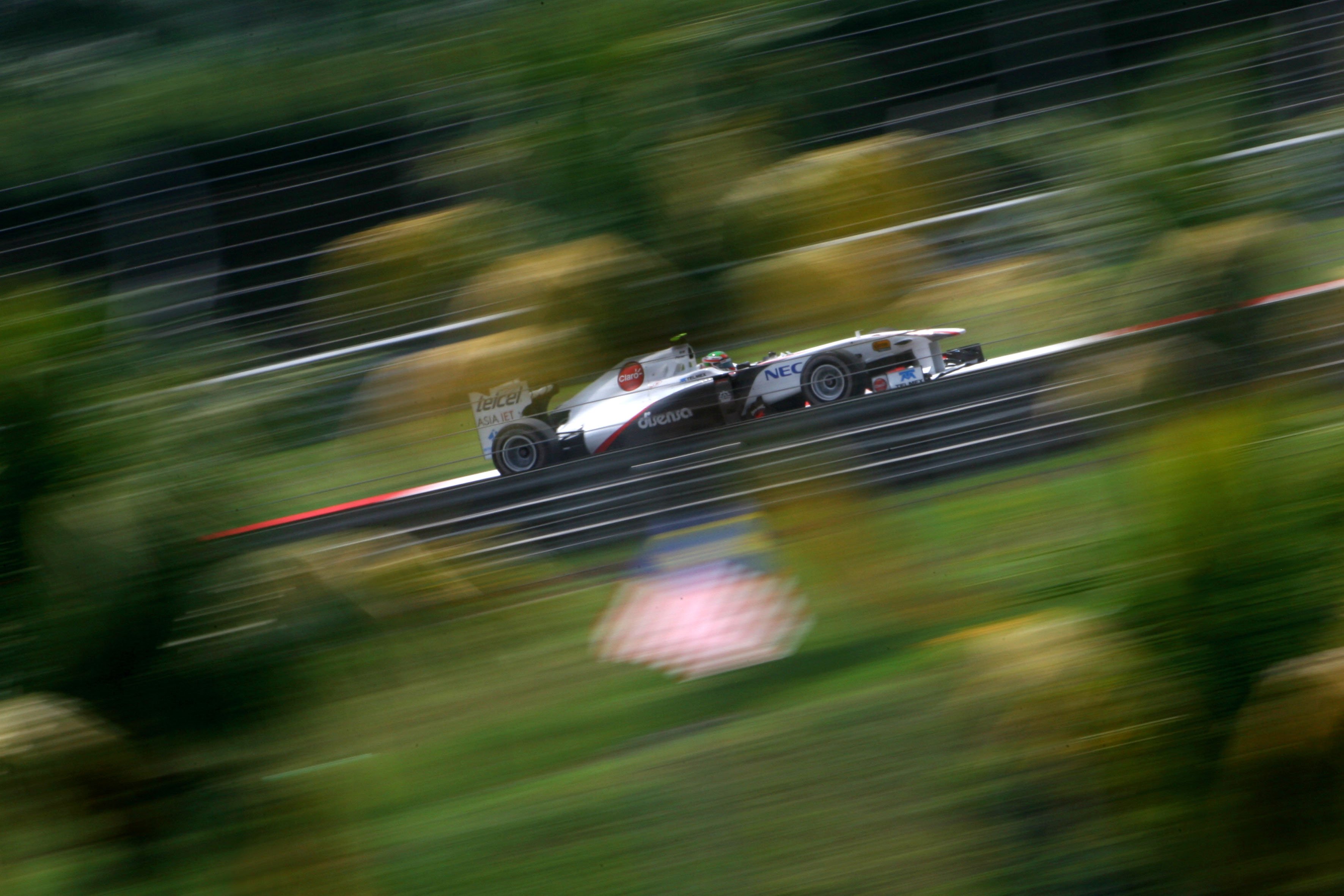 Banden doen opnieuw hun werk bij Sauber