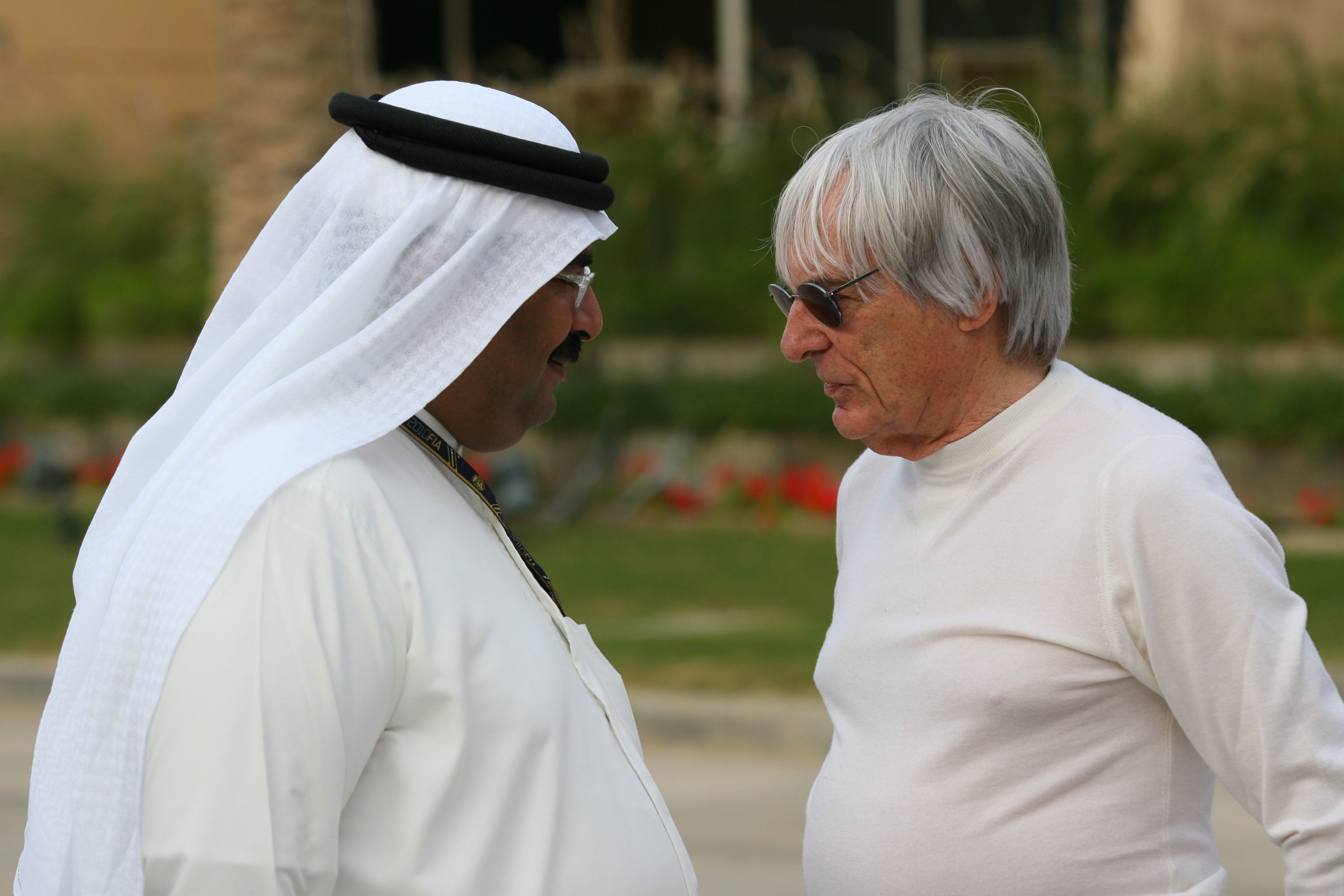 Ecclestone wil Bahrein extra tijd gunnen