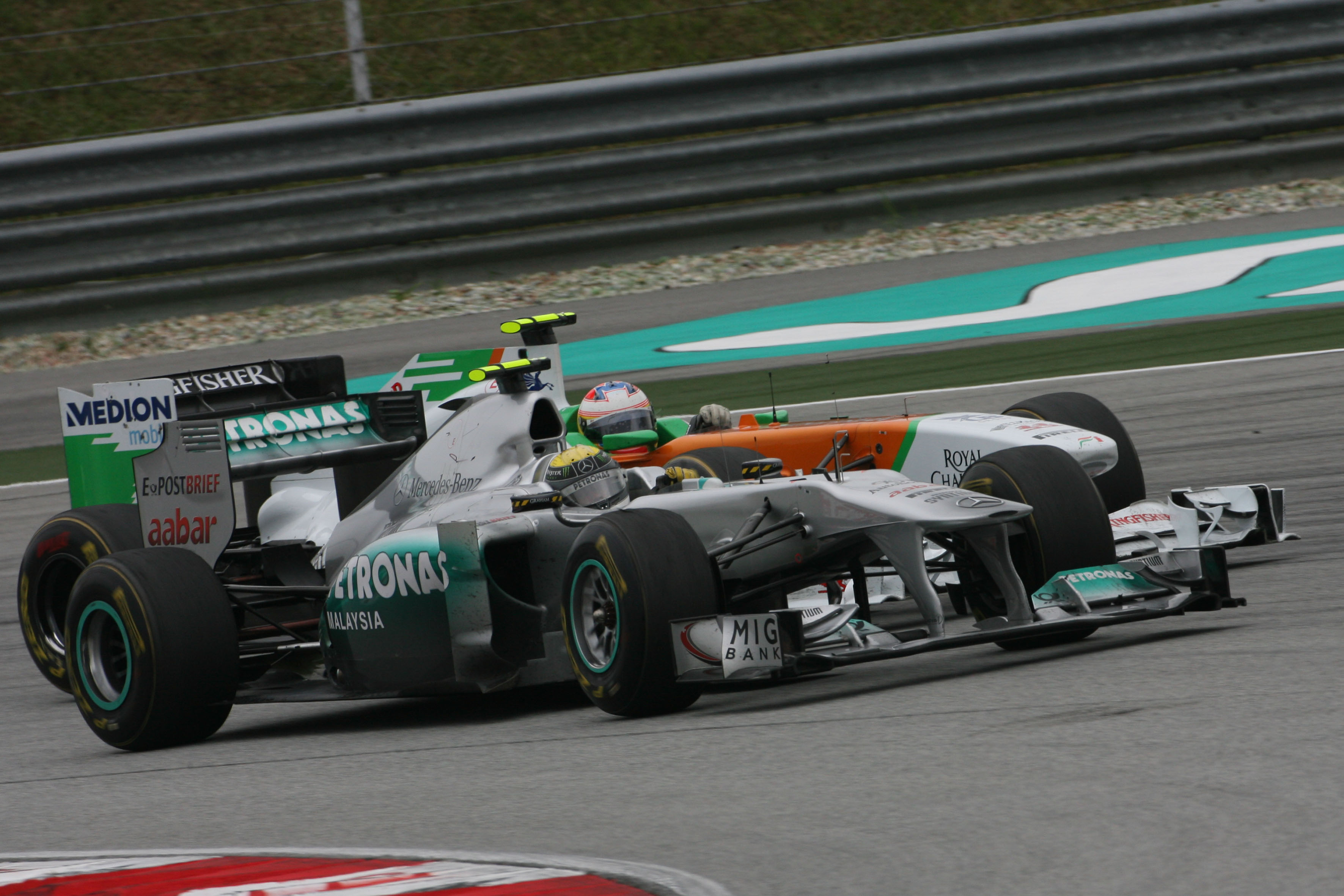 Rosberg wil het tij keren