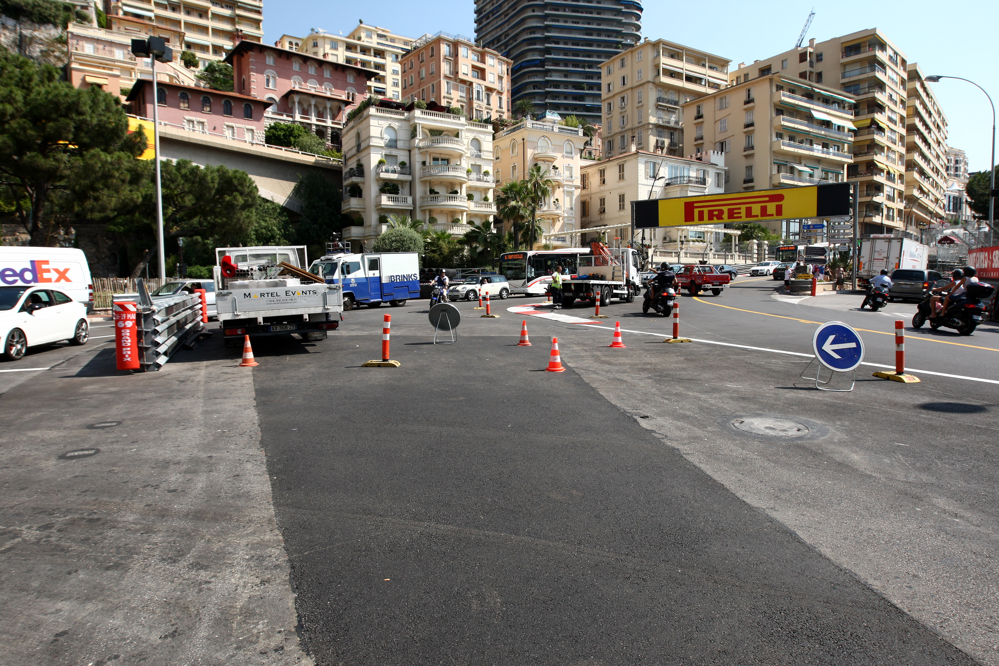 Circuit Monaco beschadigd door brandende truck