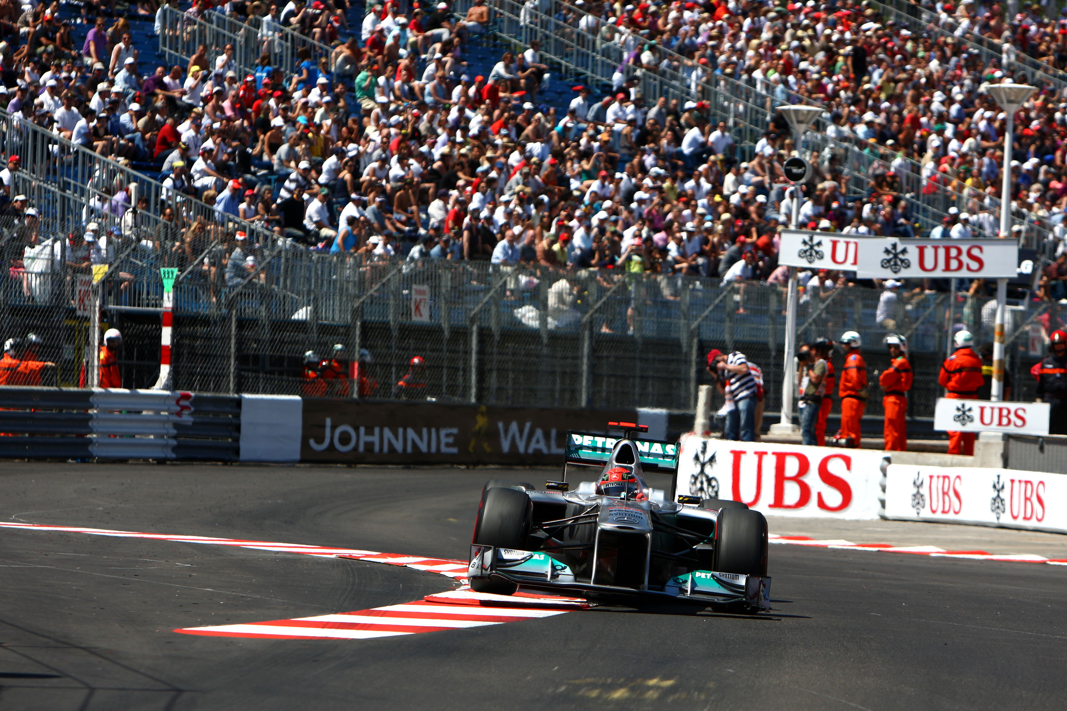 Schumacher is Rosberg te snel af in kwalificatie