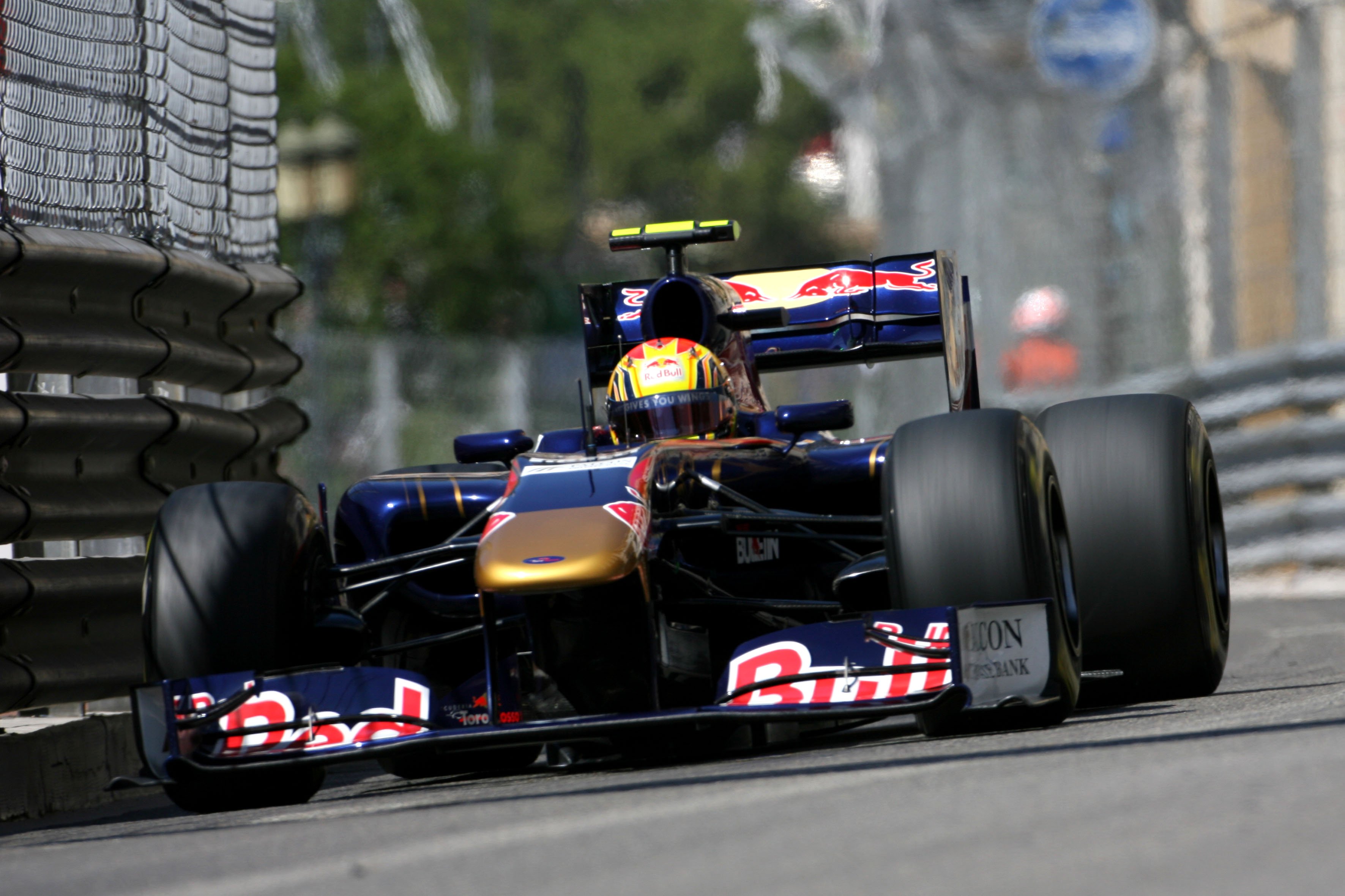 ‘Overname Toro Rosso is aanstaande’