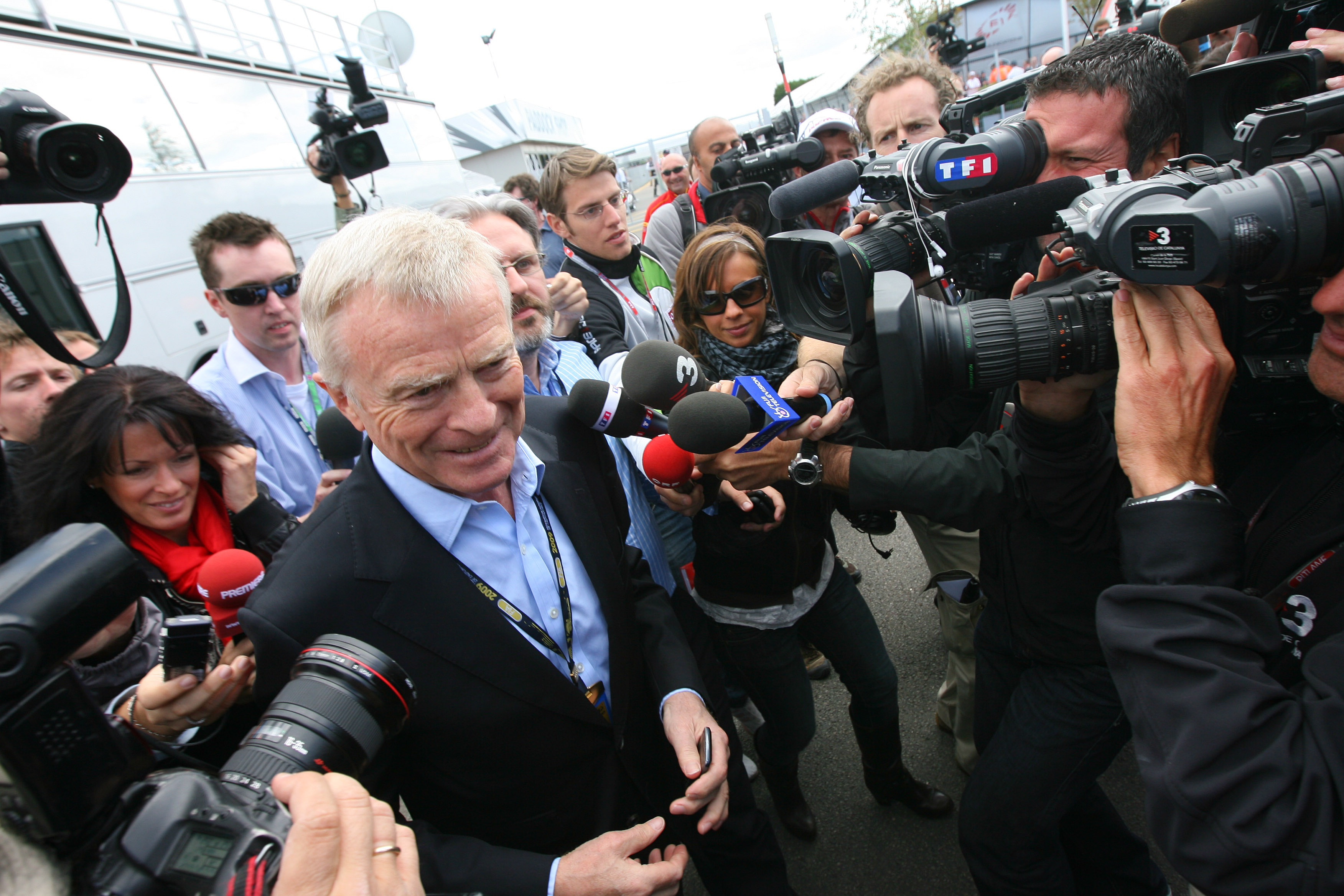 Mosley: ‘Bahrein komt de Formule 1 duur te staan’