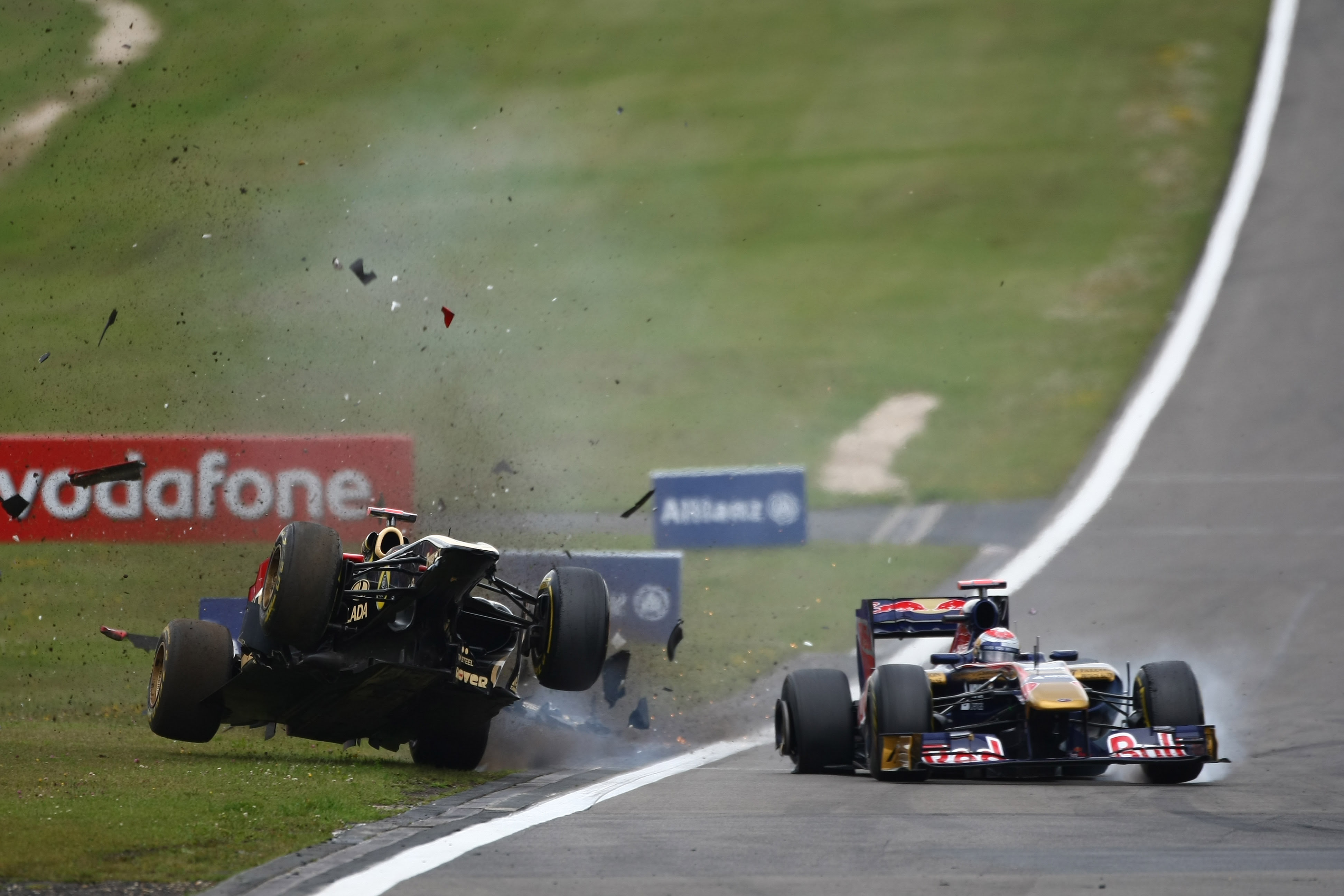 Vijf plaatsen straf voor Buemi in Hongarije