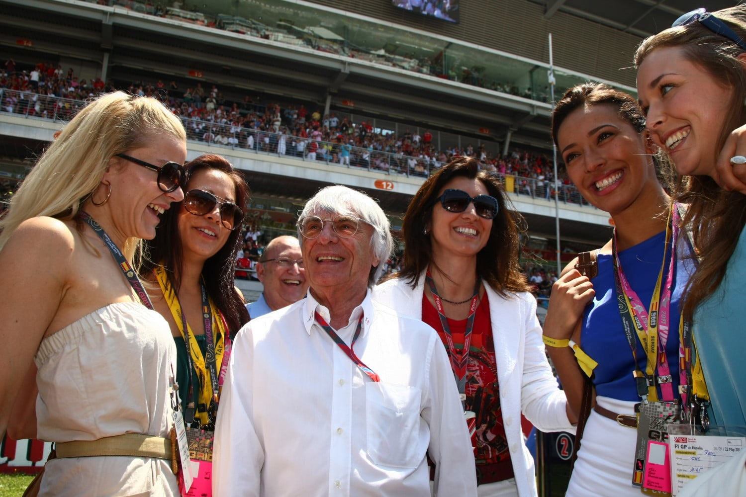 Ecclestone legt aangepaste kalender 2012 voor