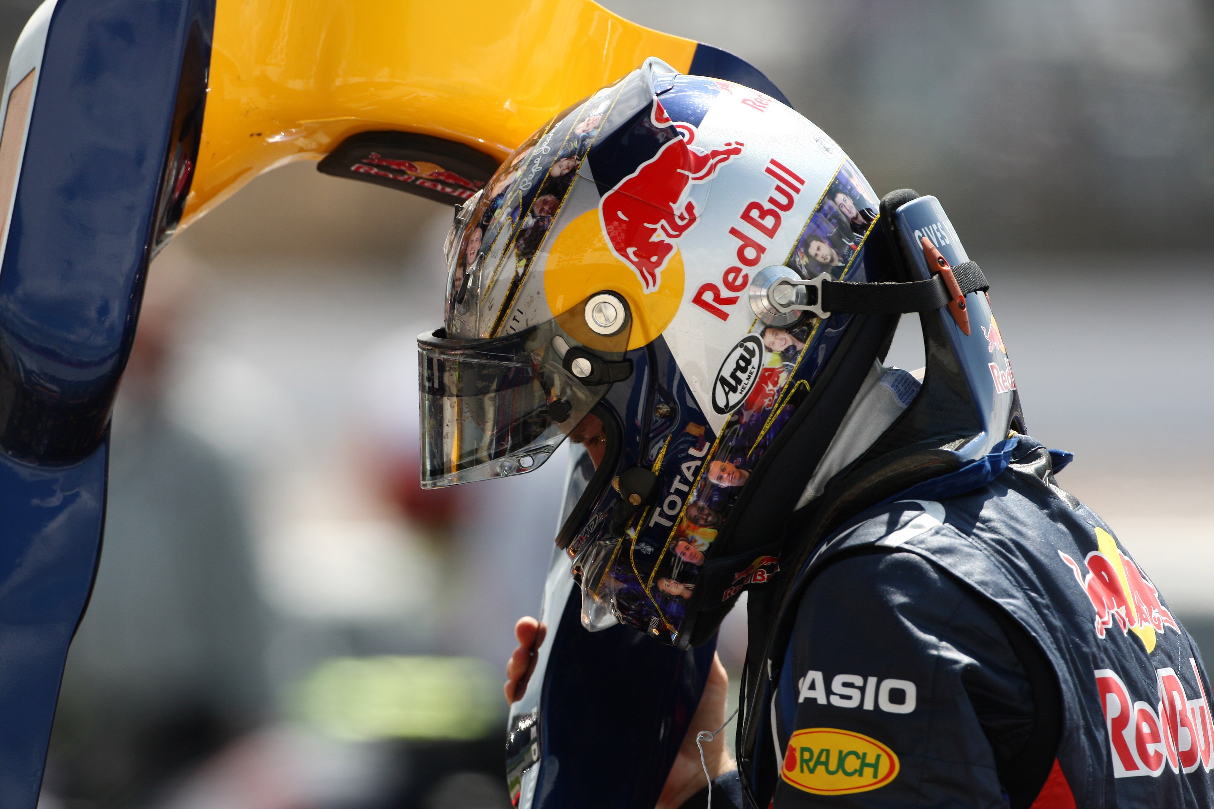 Vettel kiest niet tussen Webber en Red Bull