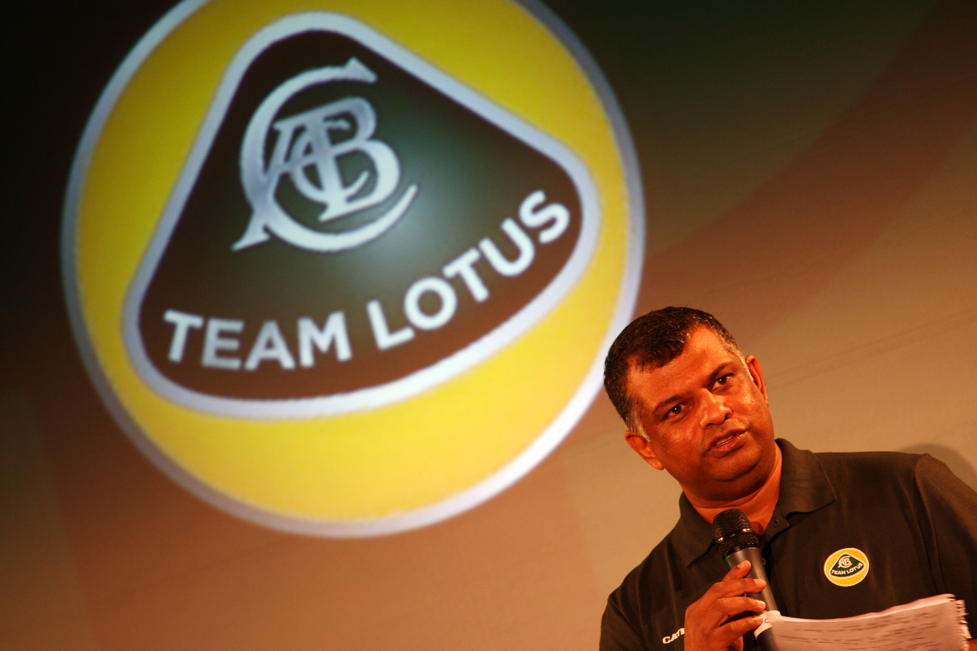 Fernandes: ‘2012 wordt cruciaal voor Lotus’