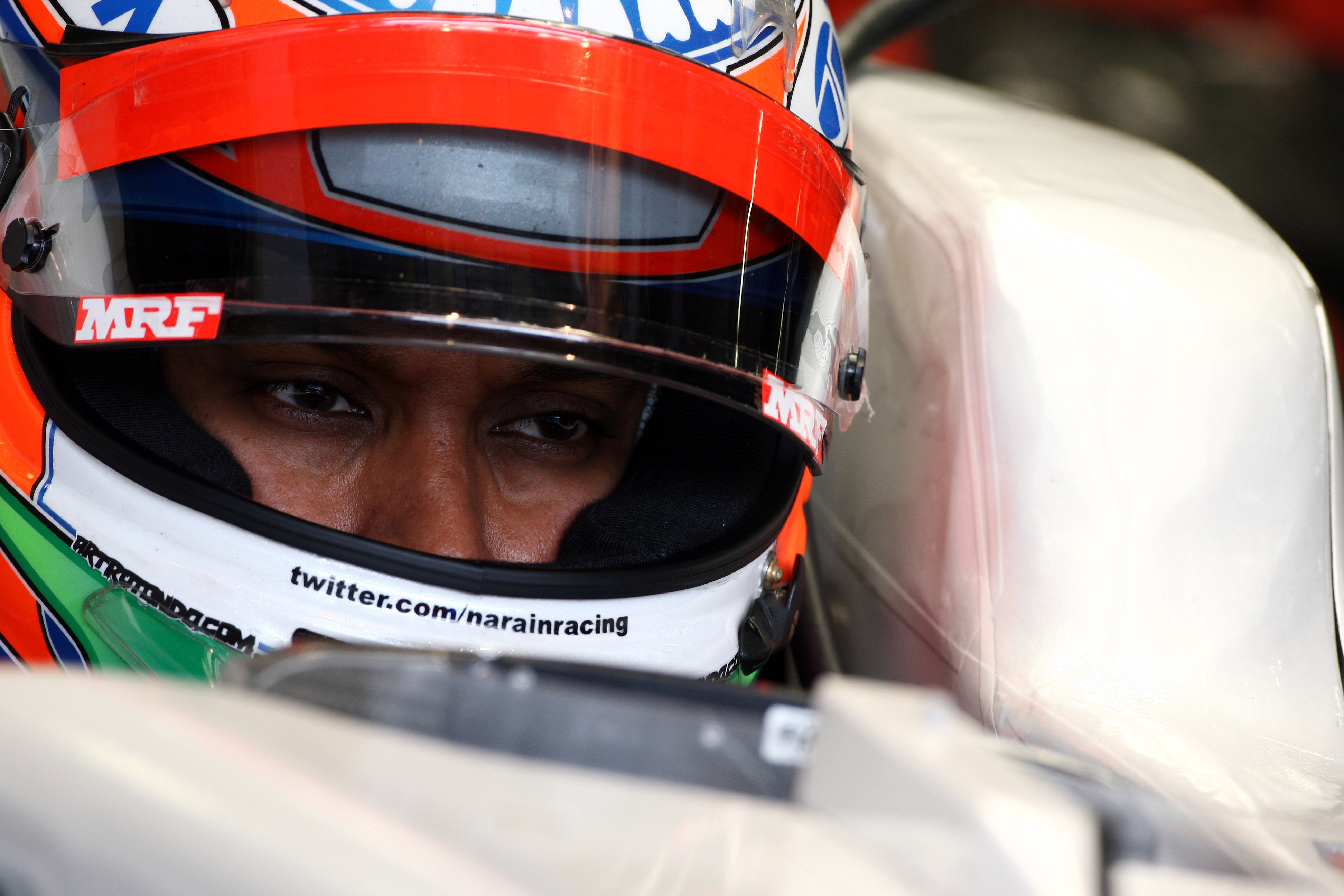 Karthikeyan vindt sponsor voor Indiase GP