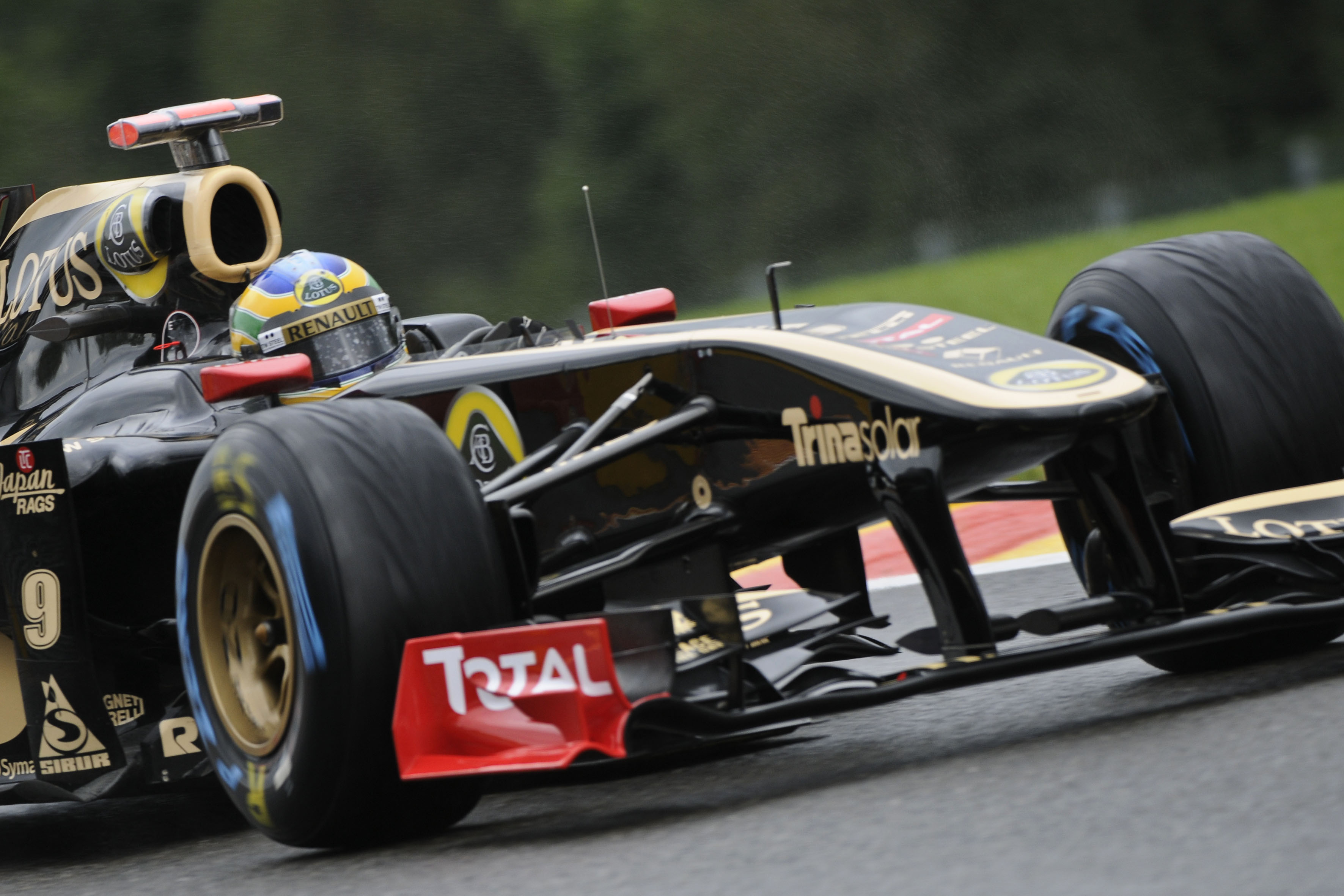 Senna levert Renault nieuwe sponsoren op