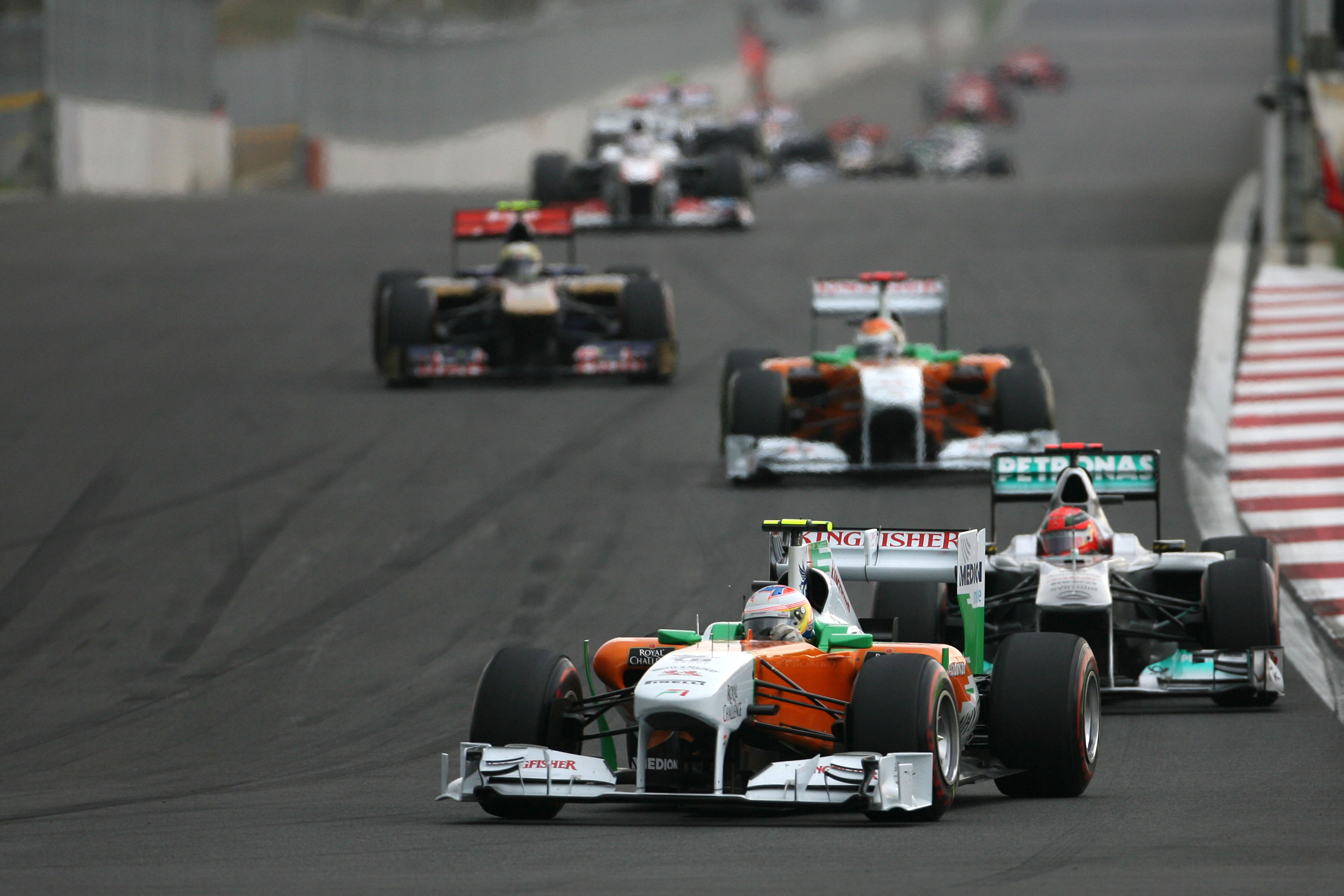 Force India-duo kan Toro Rosso’s niet bijbenen