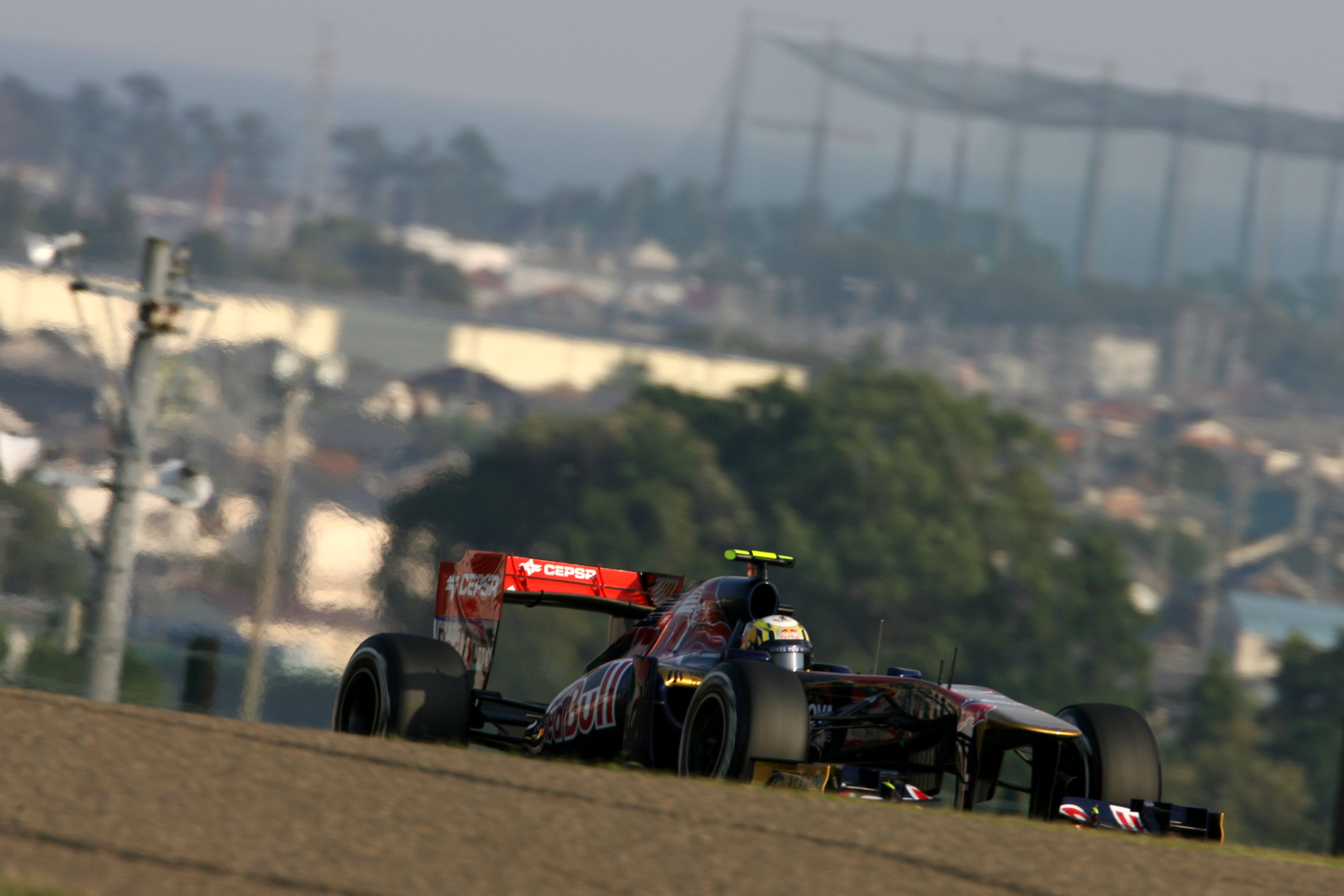 Toro Rosso offert kwalificatie op voor race