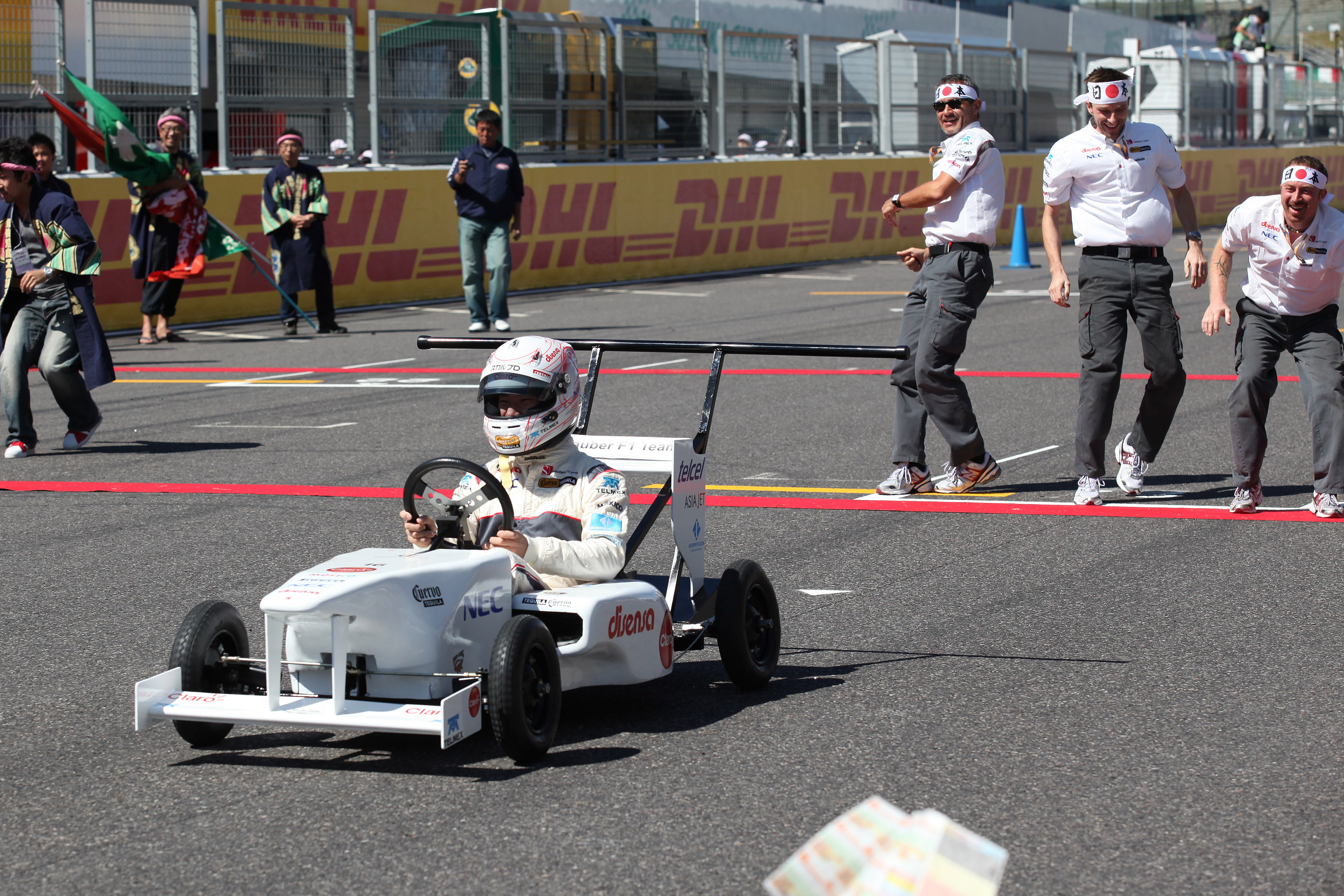 Coureurs steunen Japan