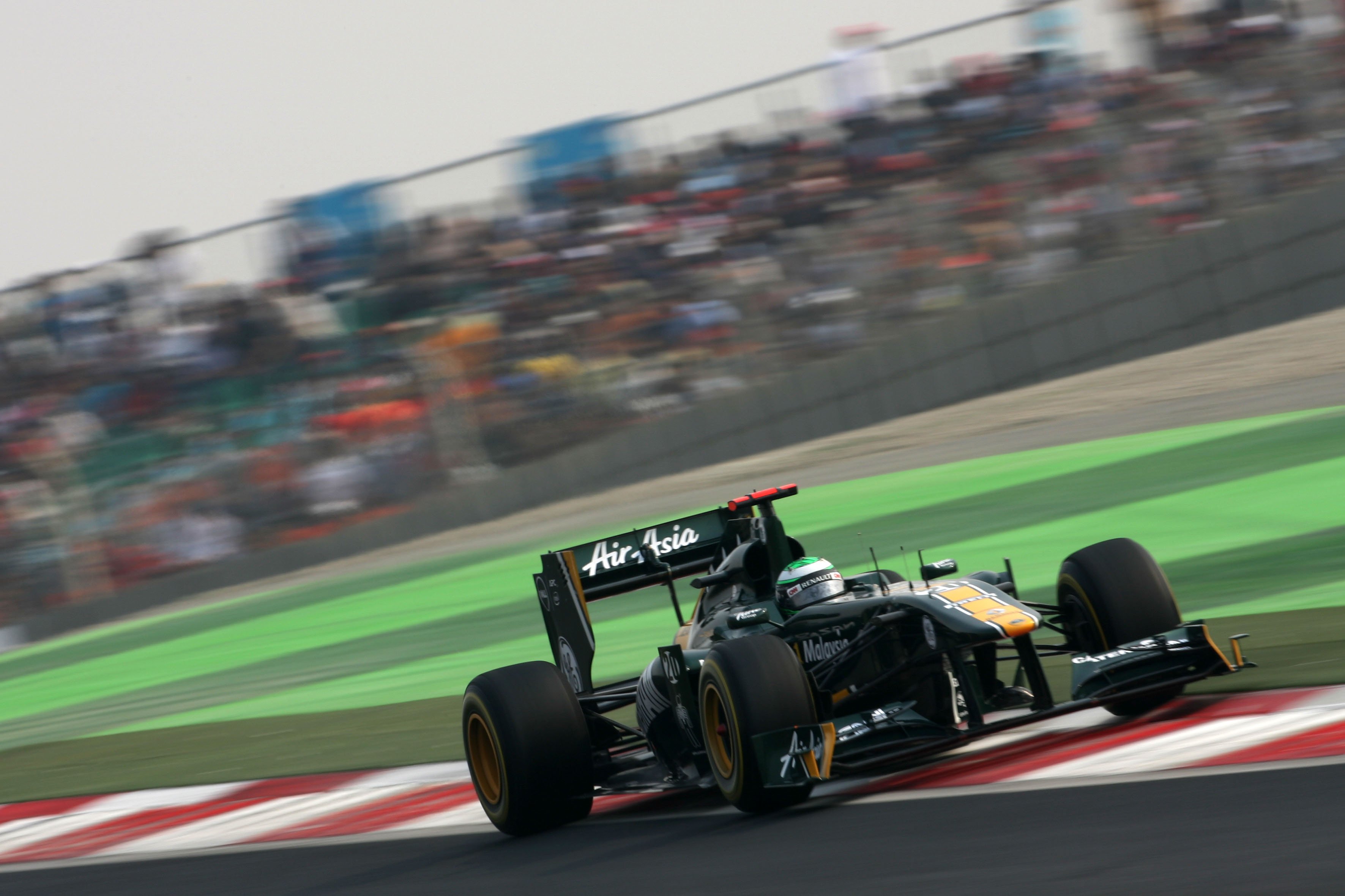 Kovalainen mengt zich in het middenveld