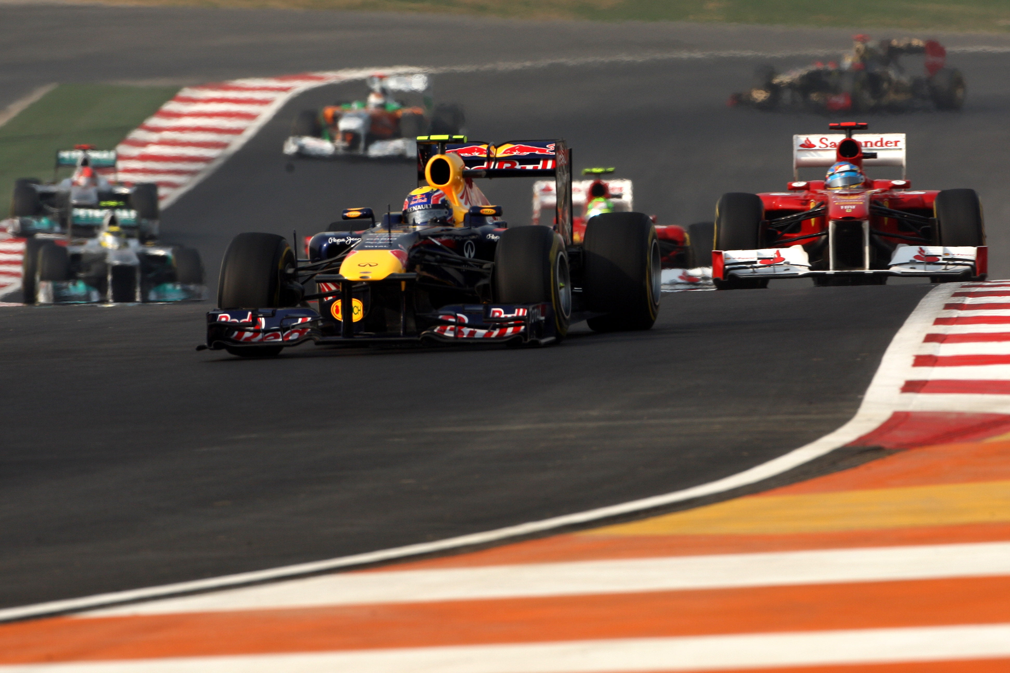 Teleurgestelde Webber valt buiten het podium