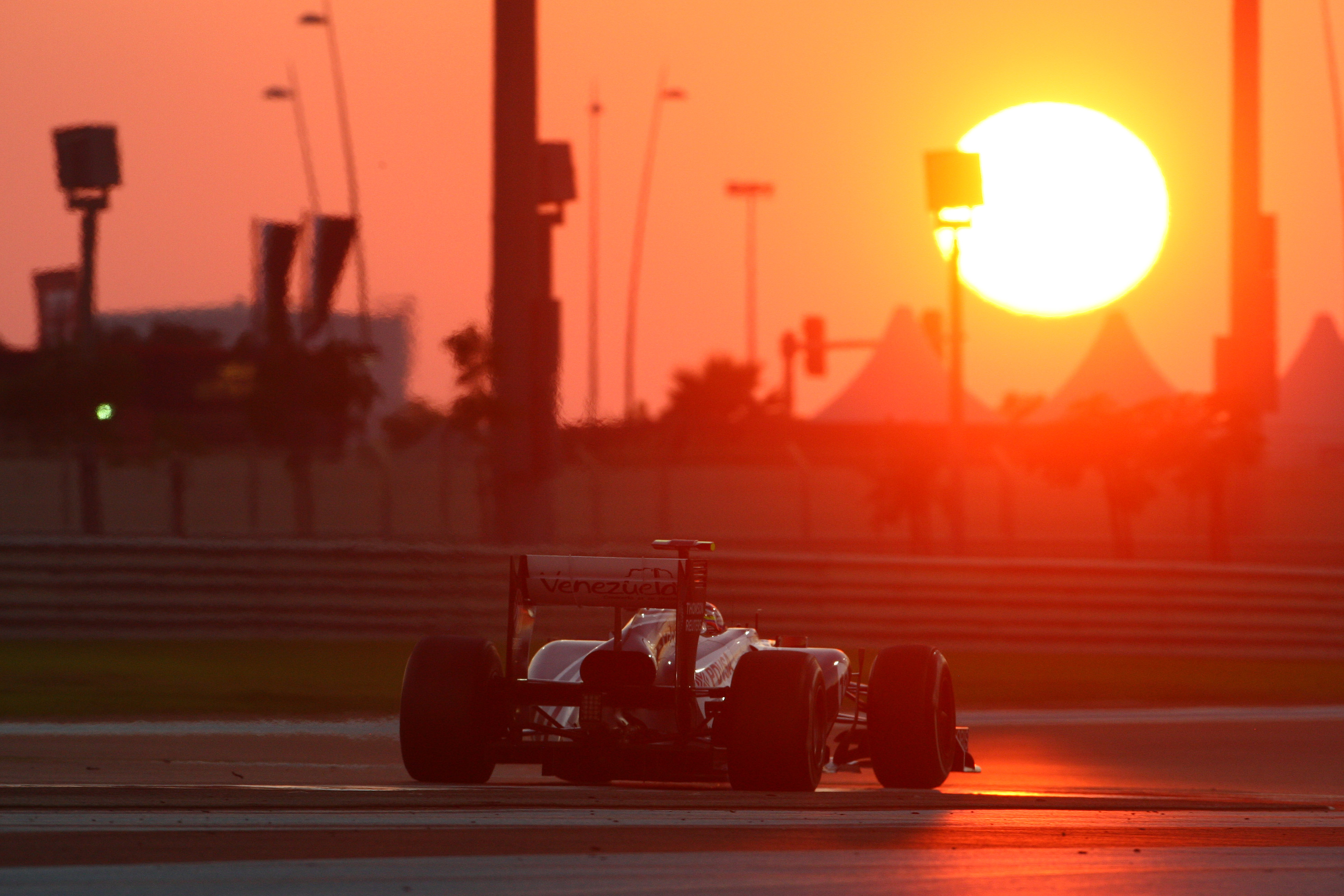 Williams test 2012-uitlaatsysteem in Abu Dhabi