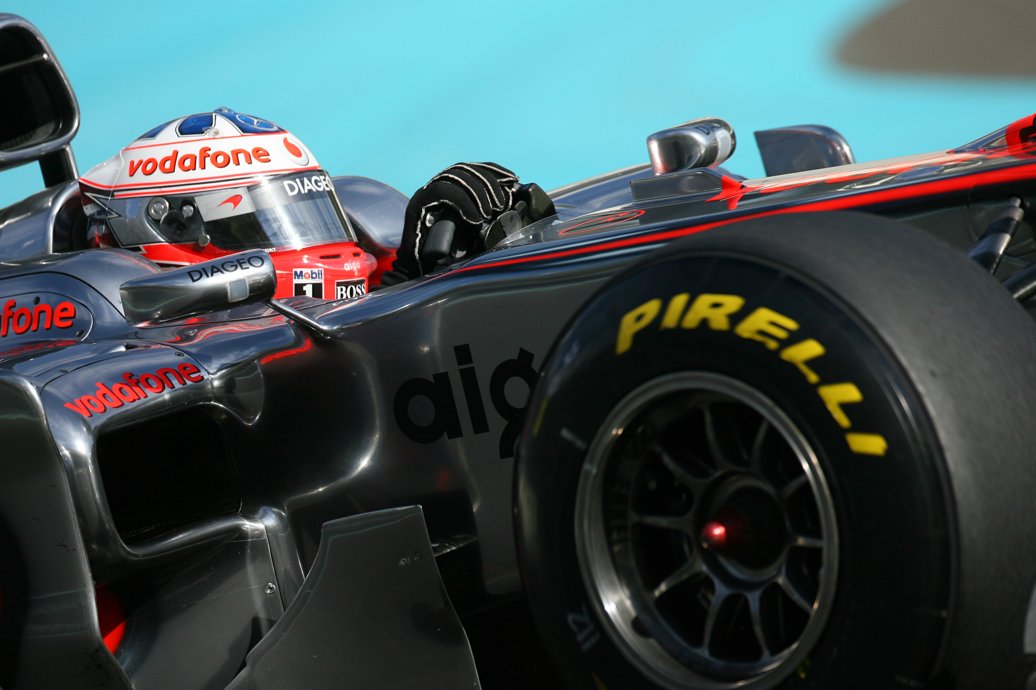 Whitmarsh: ‘Hoop dat 2012-Pirelli’s nog lastiger zijn’