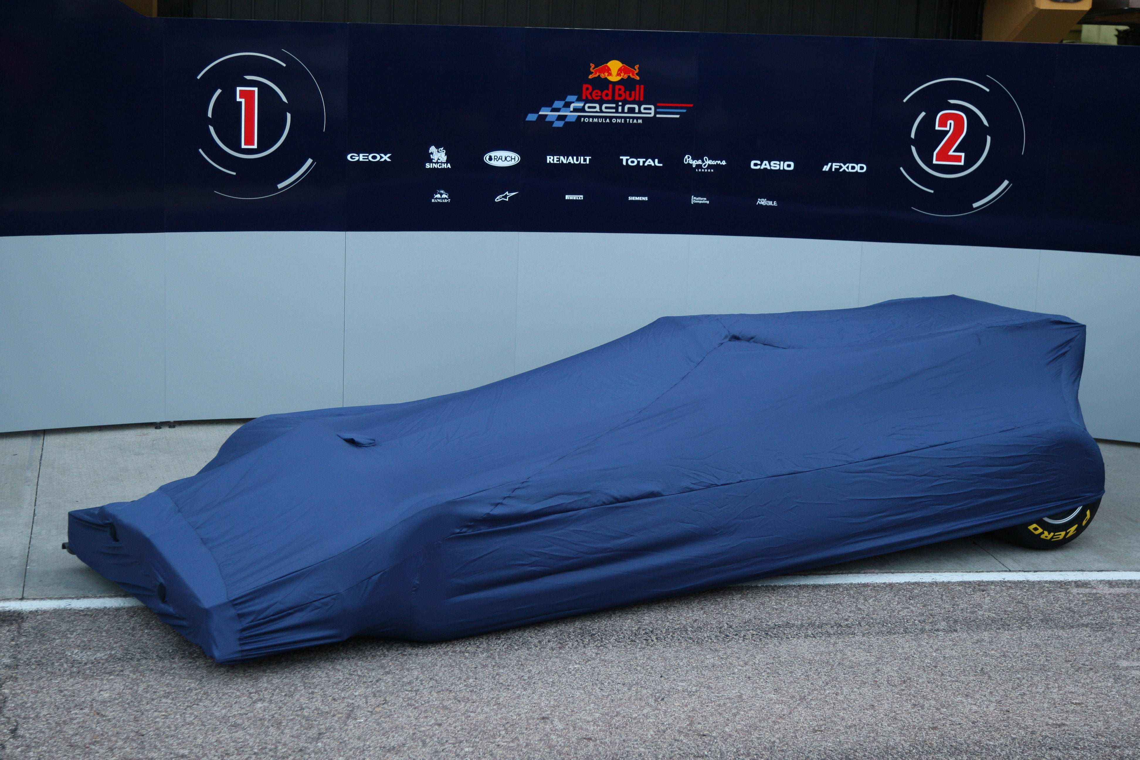 Red Bull presenteert RB8 op 6 februari