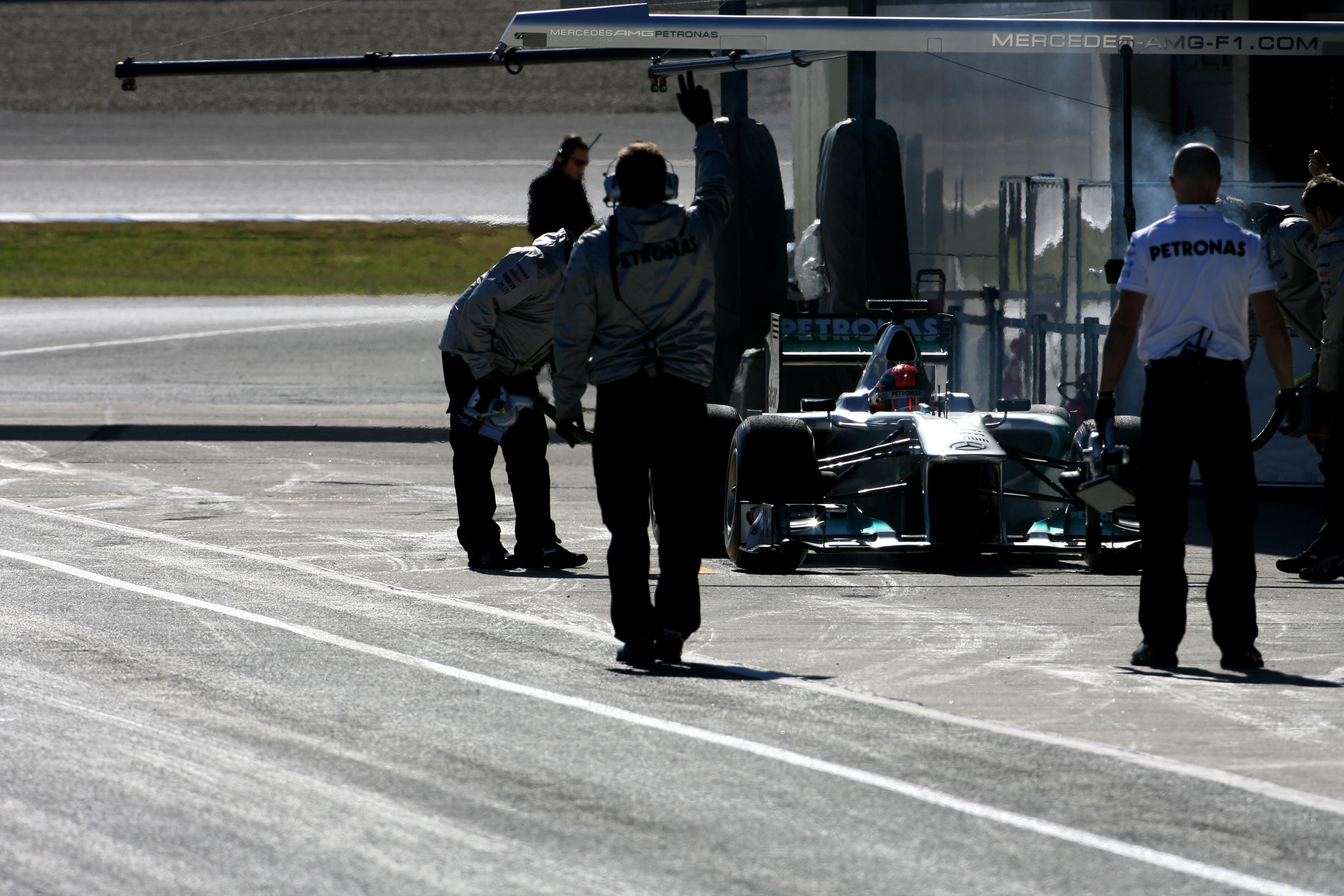 Schumacher bovenaan na tweede testdag