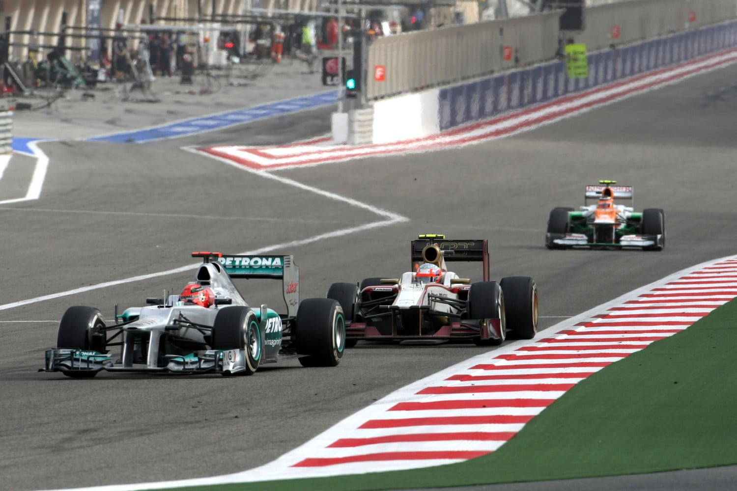 гп бахрейна 2004. F1 гп бахрейна. Mclaren f1 2022 bahrain. гран при бахрейна-паддок. гп бахрейна.