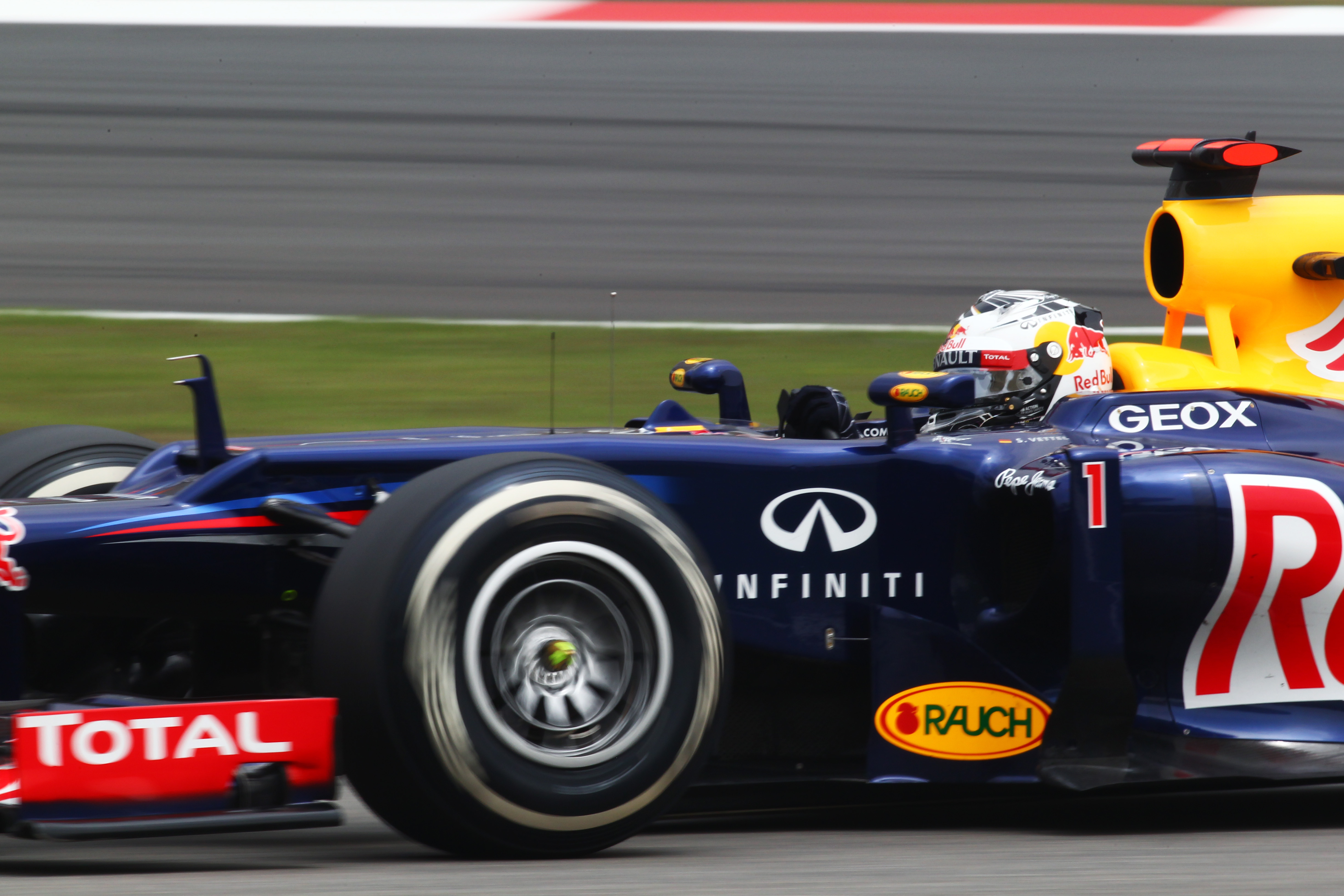 Vettel: ‘Mijn banden waren helemaal op’