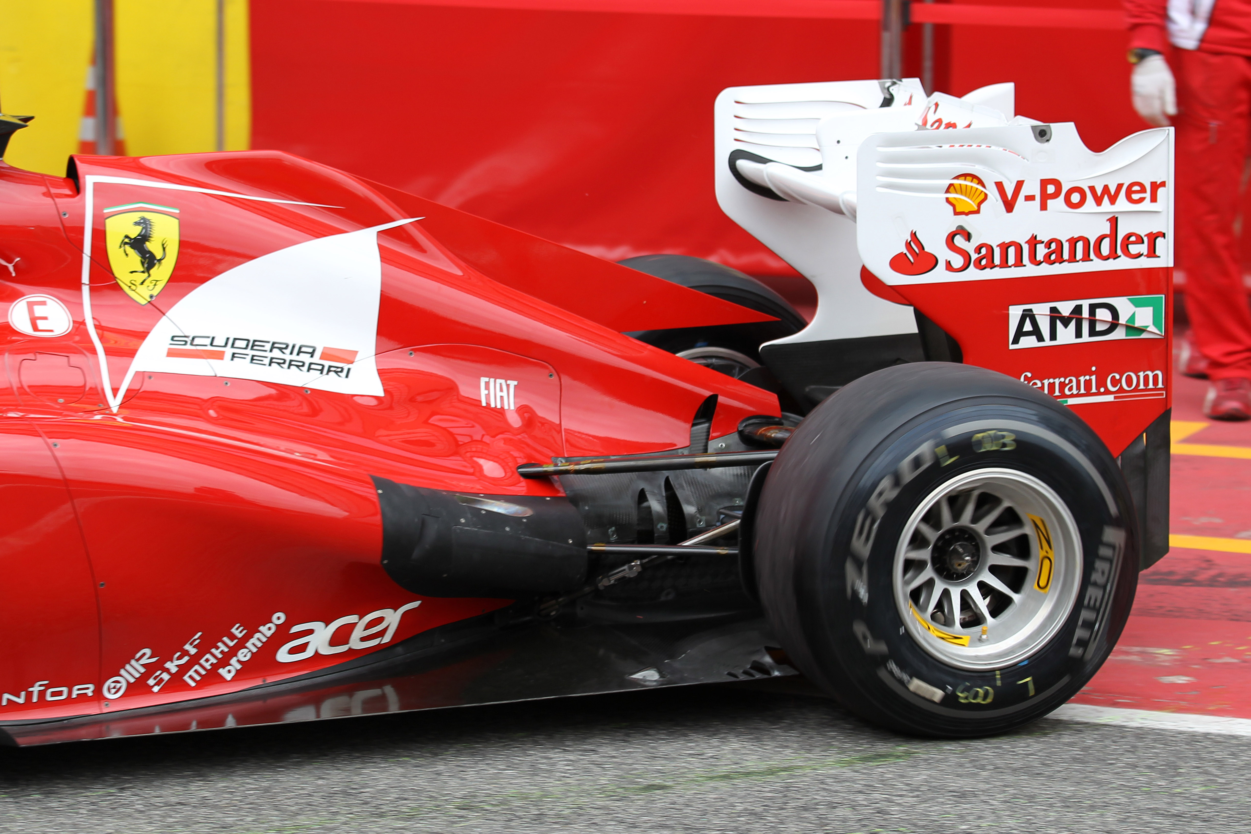 Ferrari introduceert grote updates op dag drie