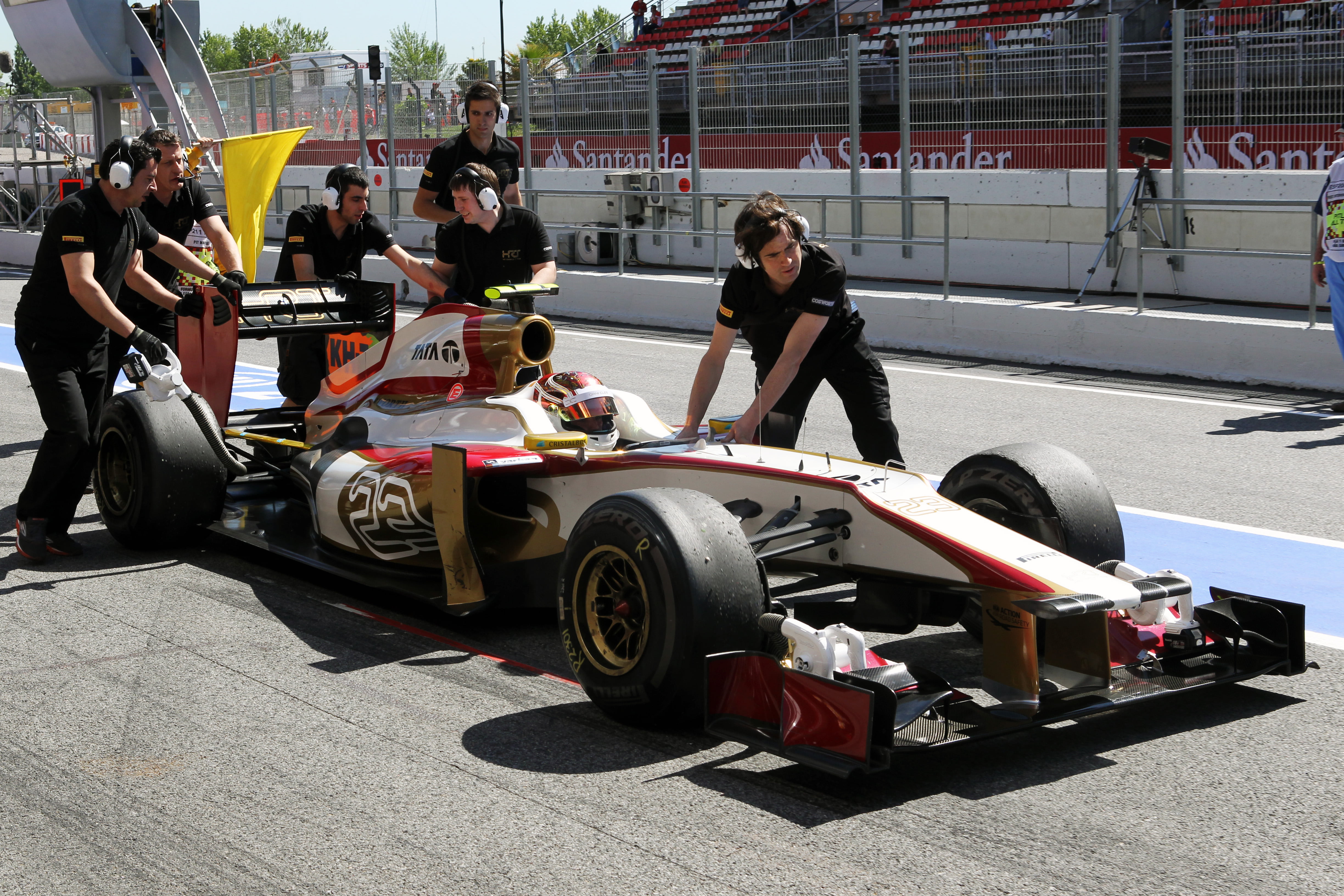 Clos mag weer een training rijden voor HRT