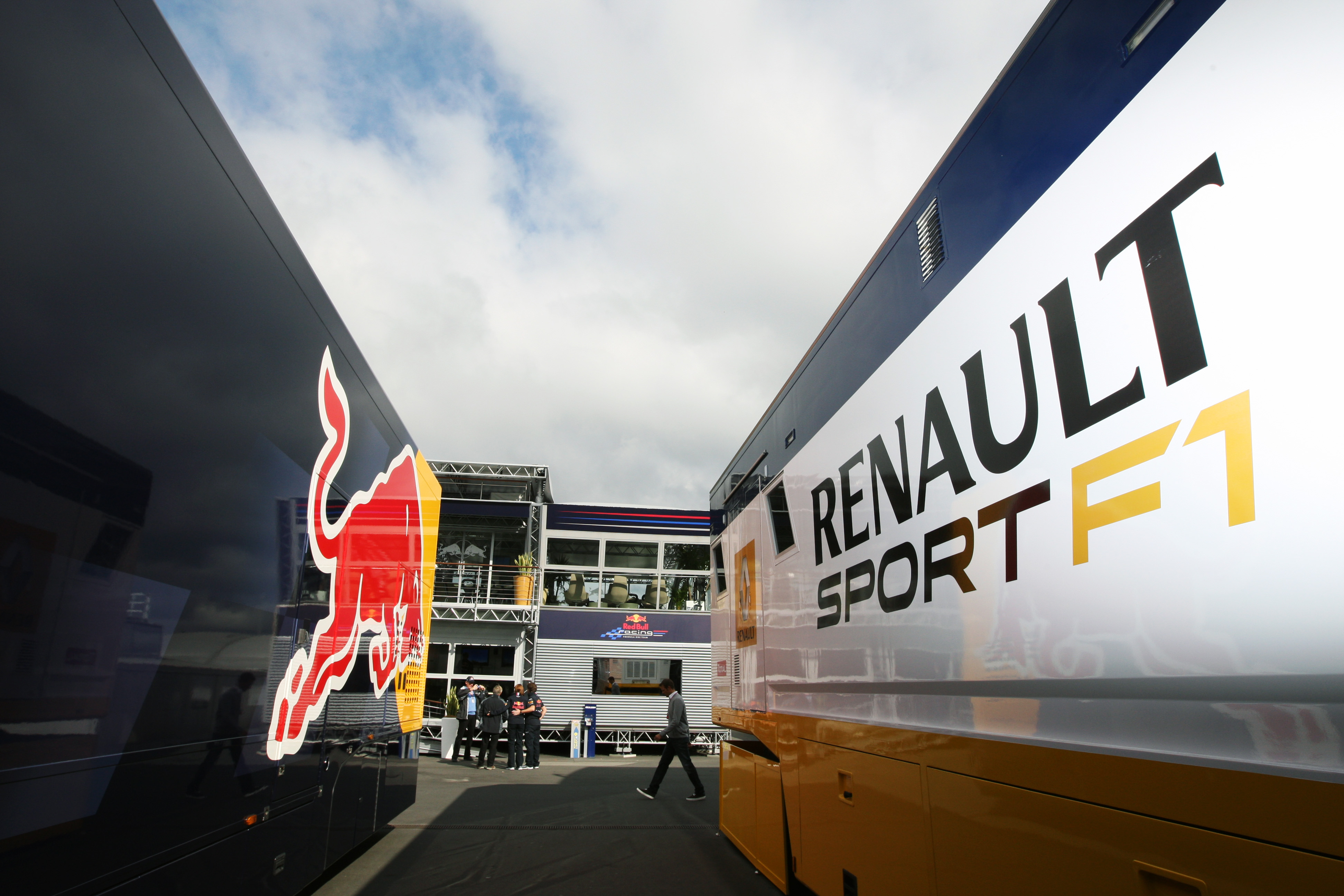 Renault beraadt zich over klantenprogramma