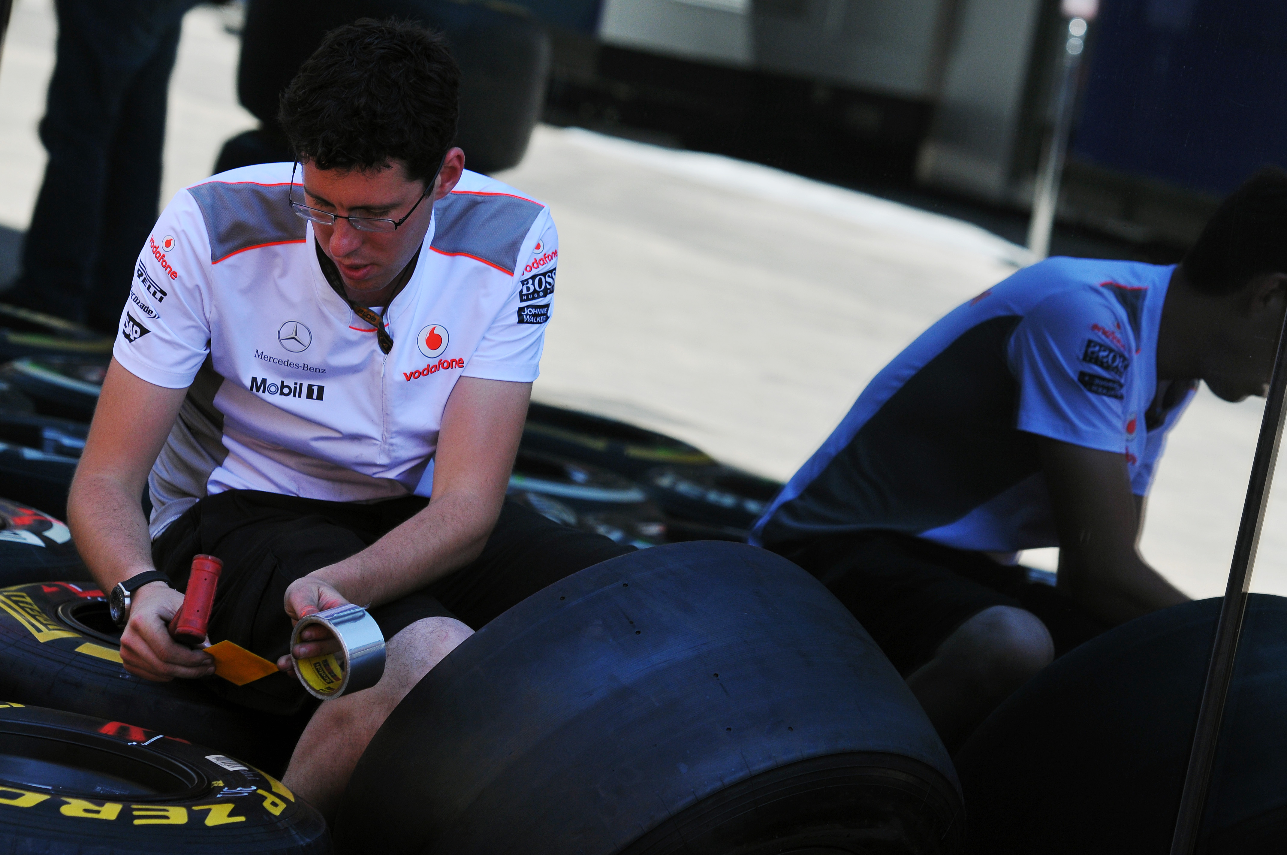 Pirelli laat teams nieuw rubber testen in Silverstone