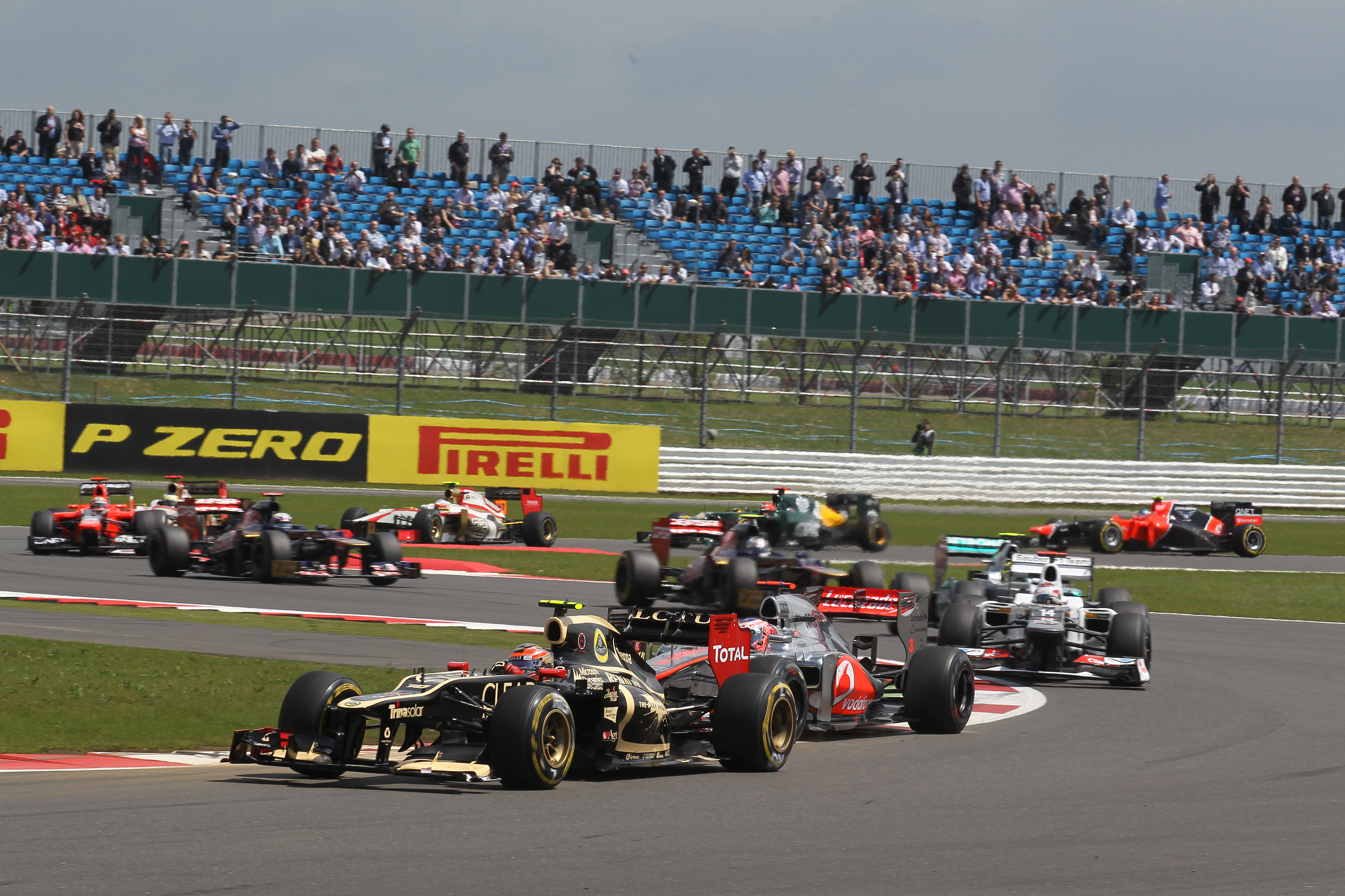 Grosjean bekroont probleemvolle race met zesde plaats