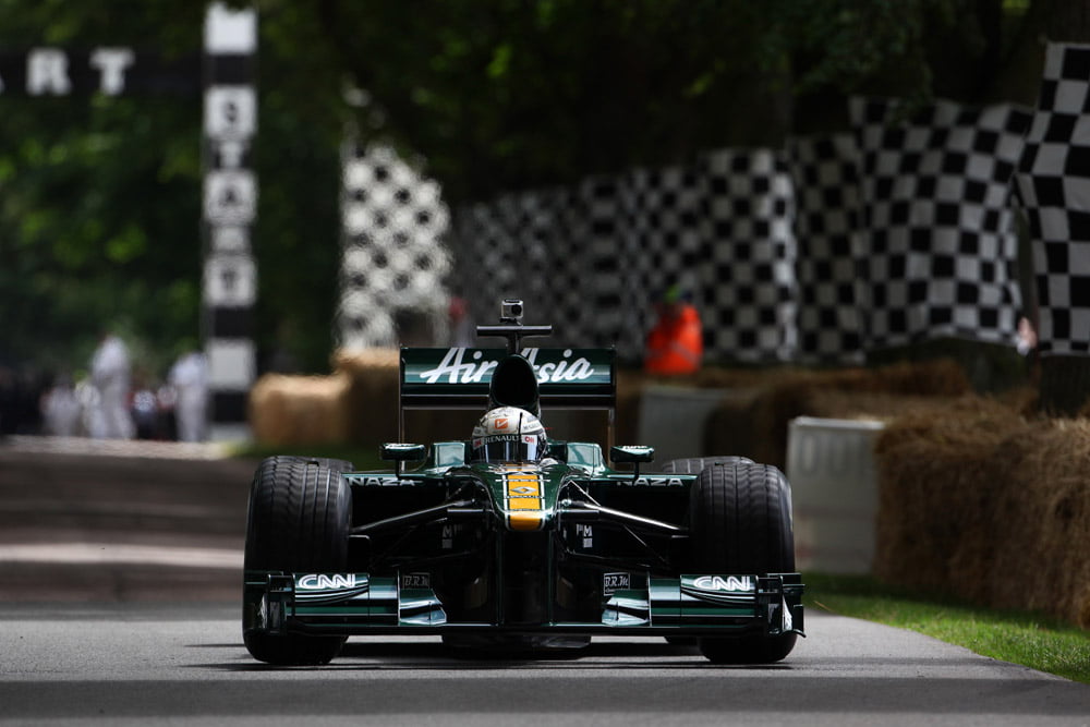 Van der Garde met Caterham F1 op City Racing