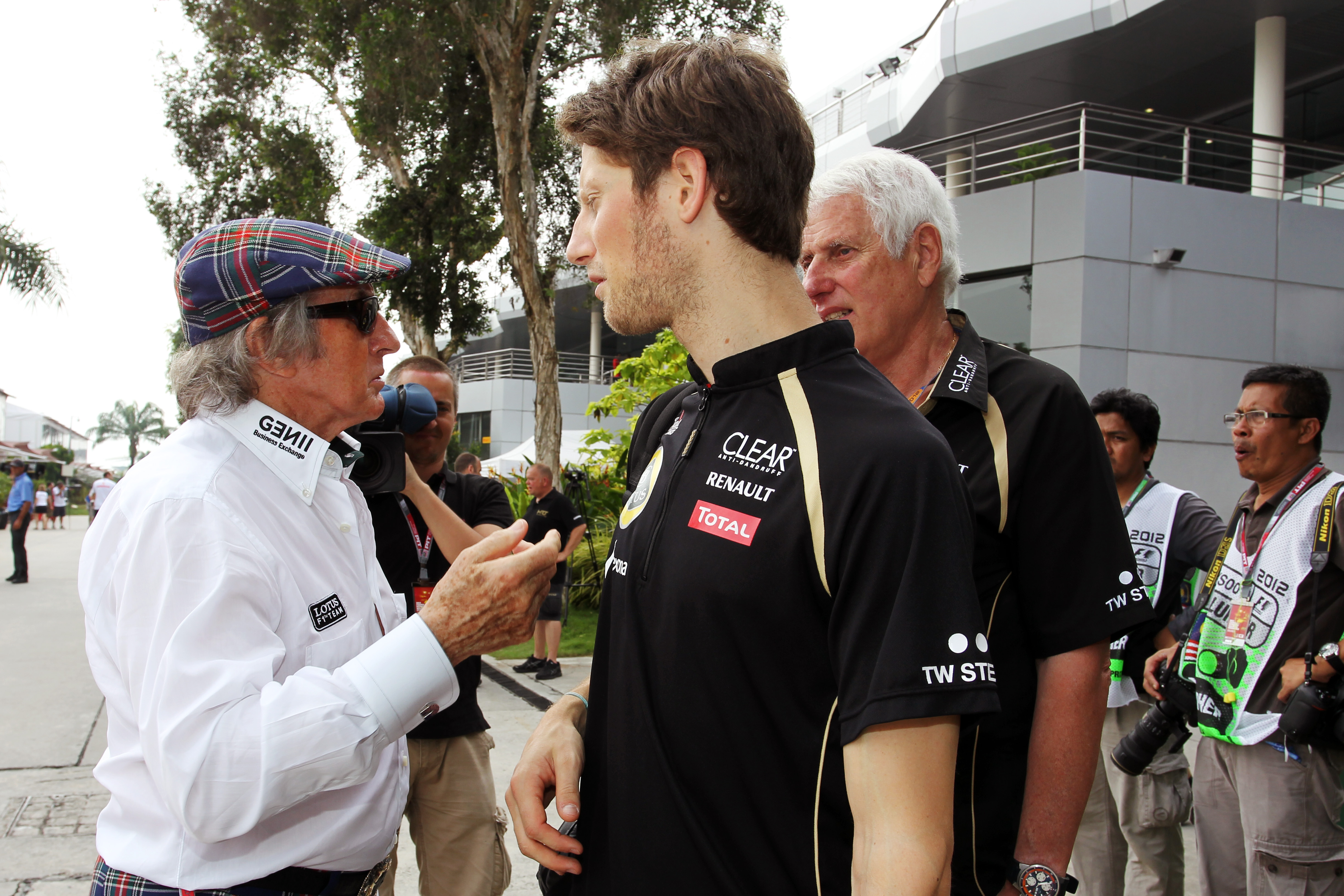 Stewart pleit voor coaches in Formule 1