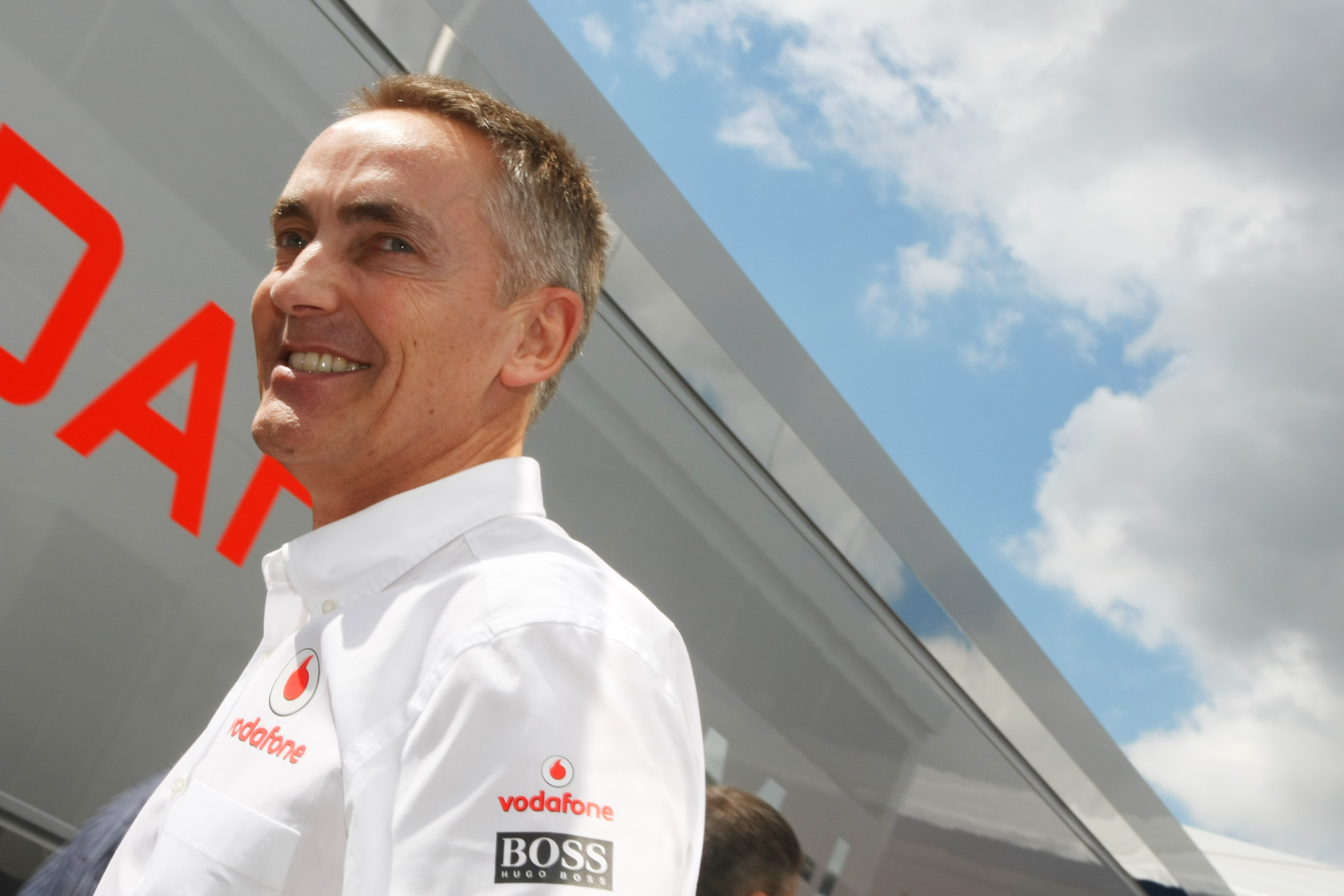 Whitmarsh: ‘Beide McLaren-coureurs zijn nog titelkandidaat’