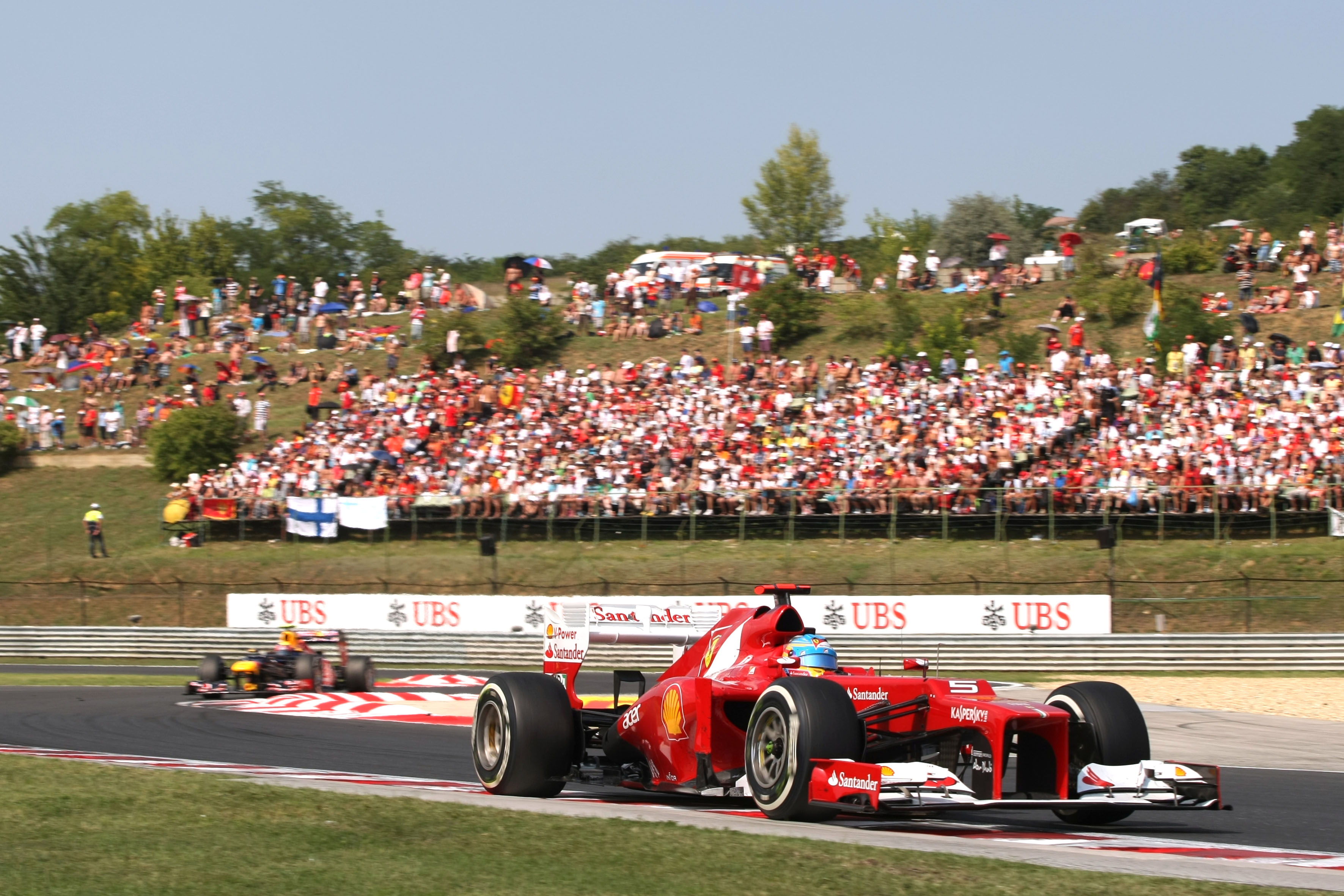 Ferrari weerspreekt beschuldigingen van Red Bull