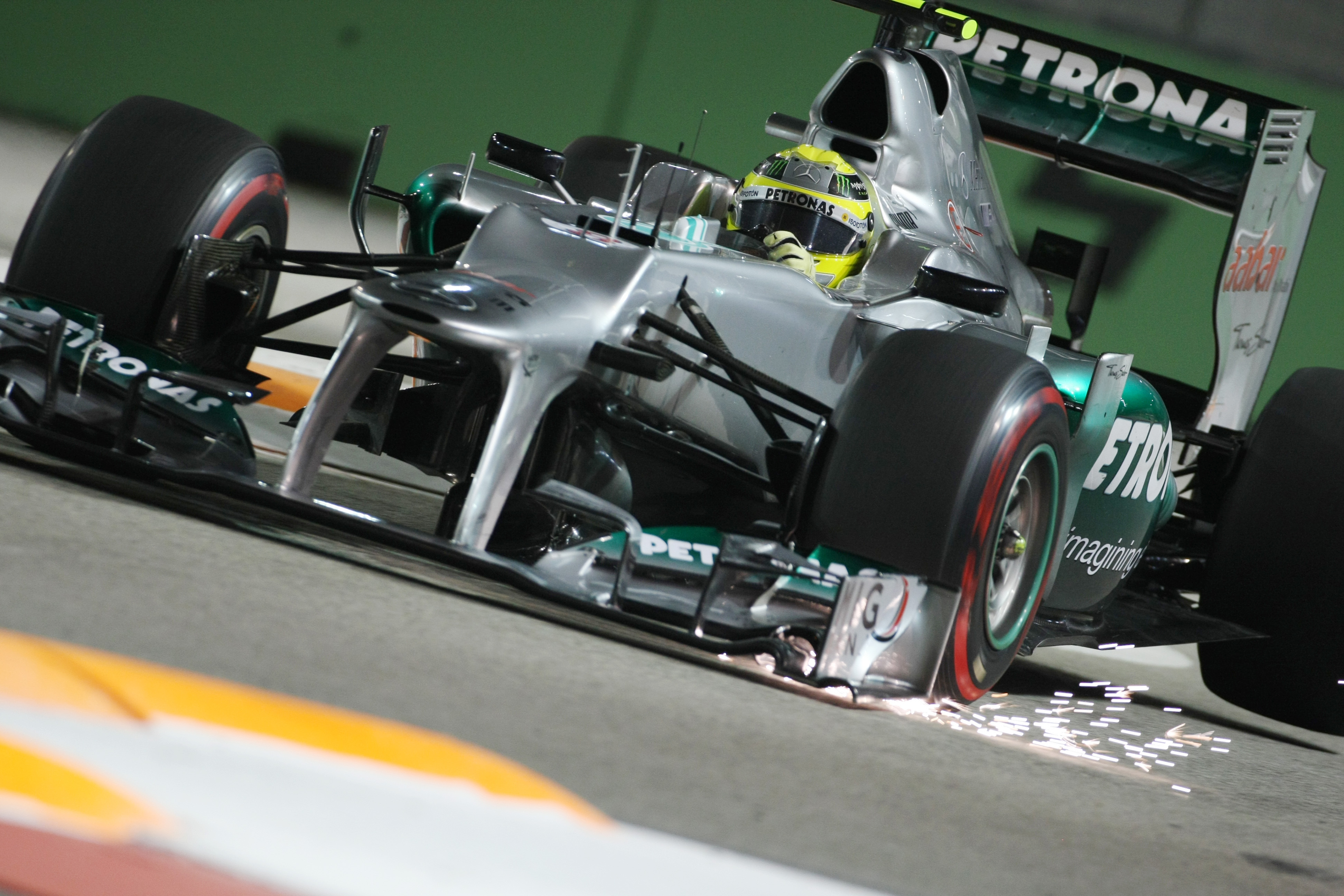 Rosberg: ‘Updates hebben tijd nodig’