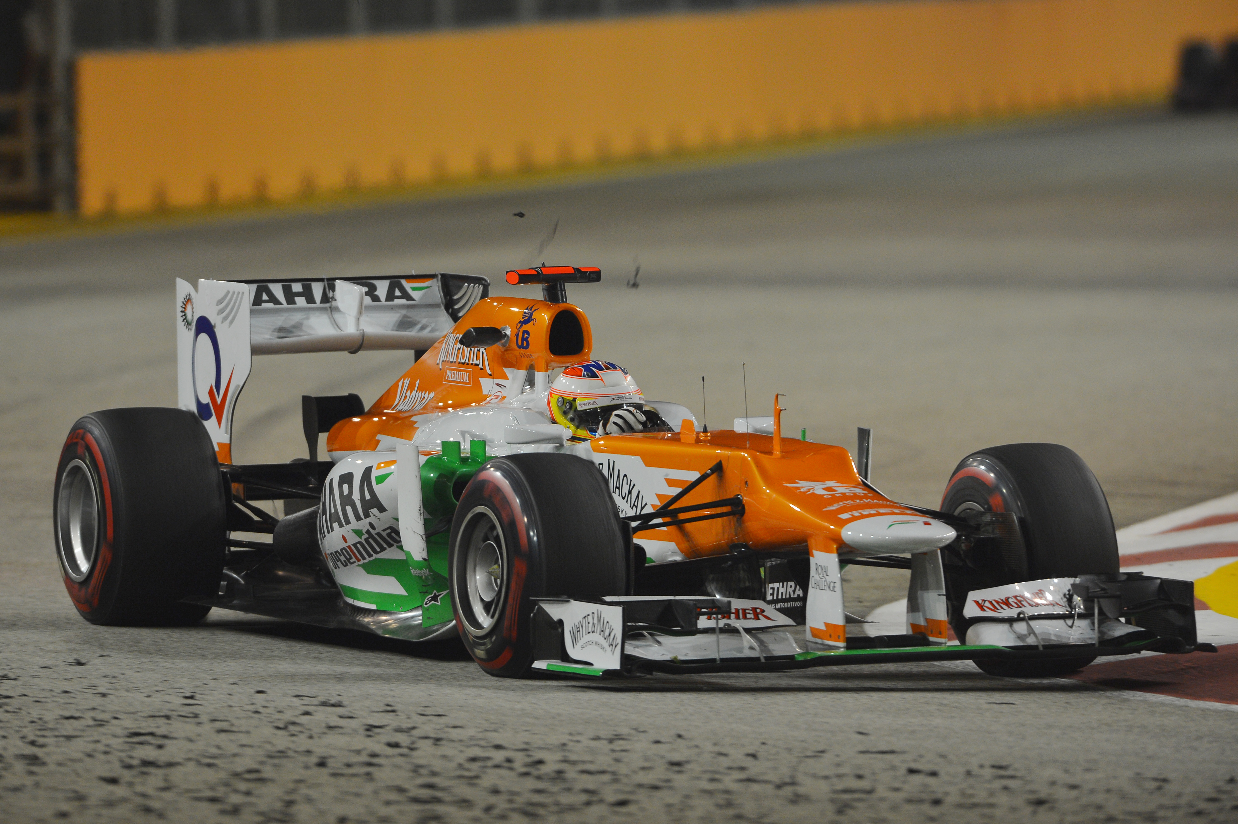 Force India begint sterk aan weekend