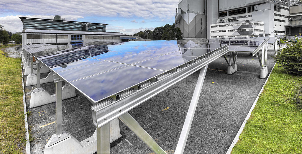 Video: Sauber neemt zonne-energiepark in gebruik