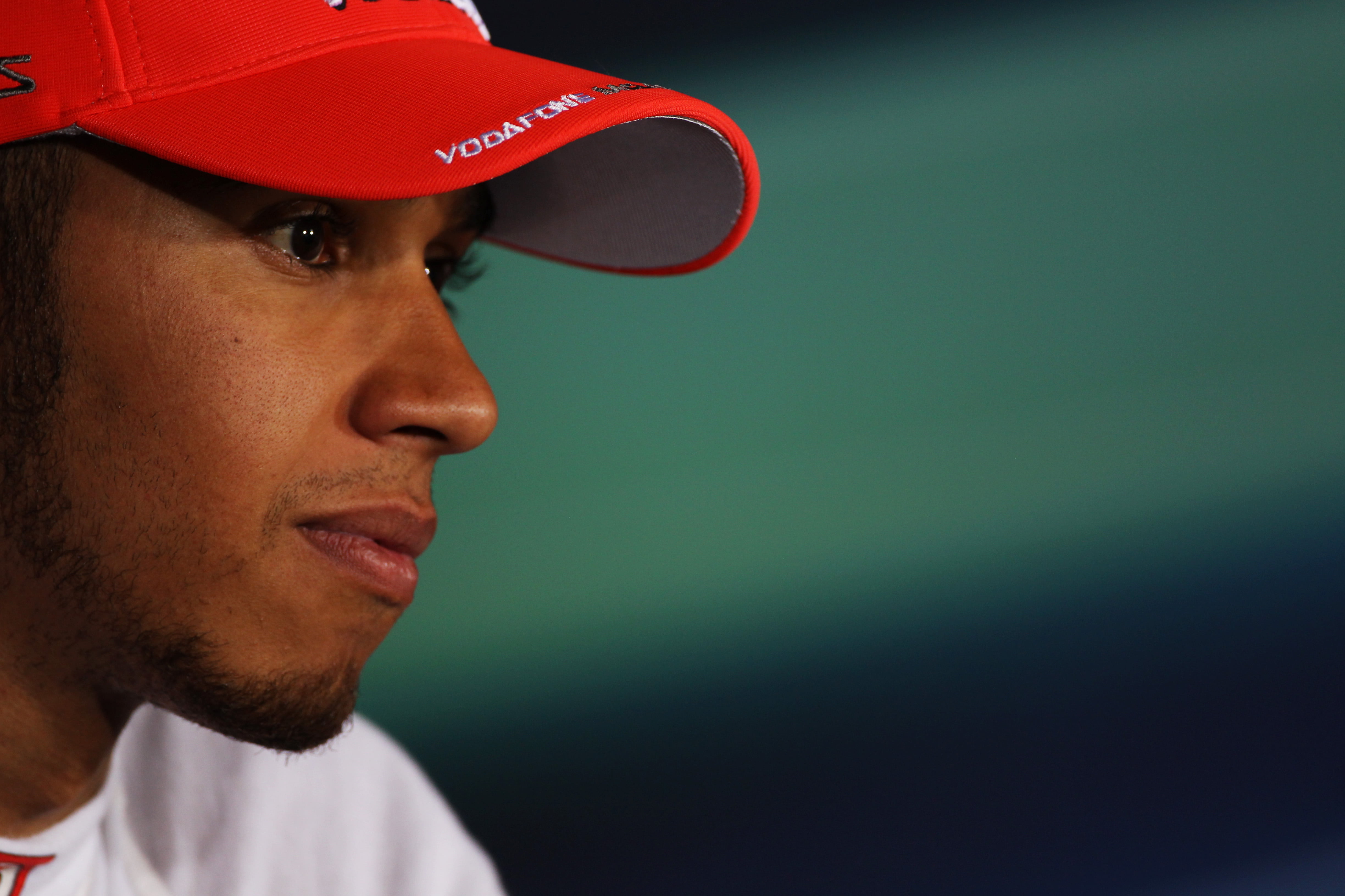 Hamilton: ‘Hou me niet bezig met onderhandelingen’