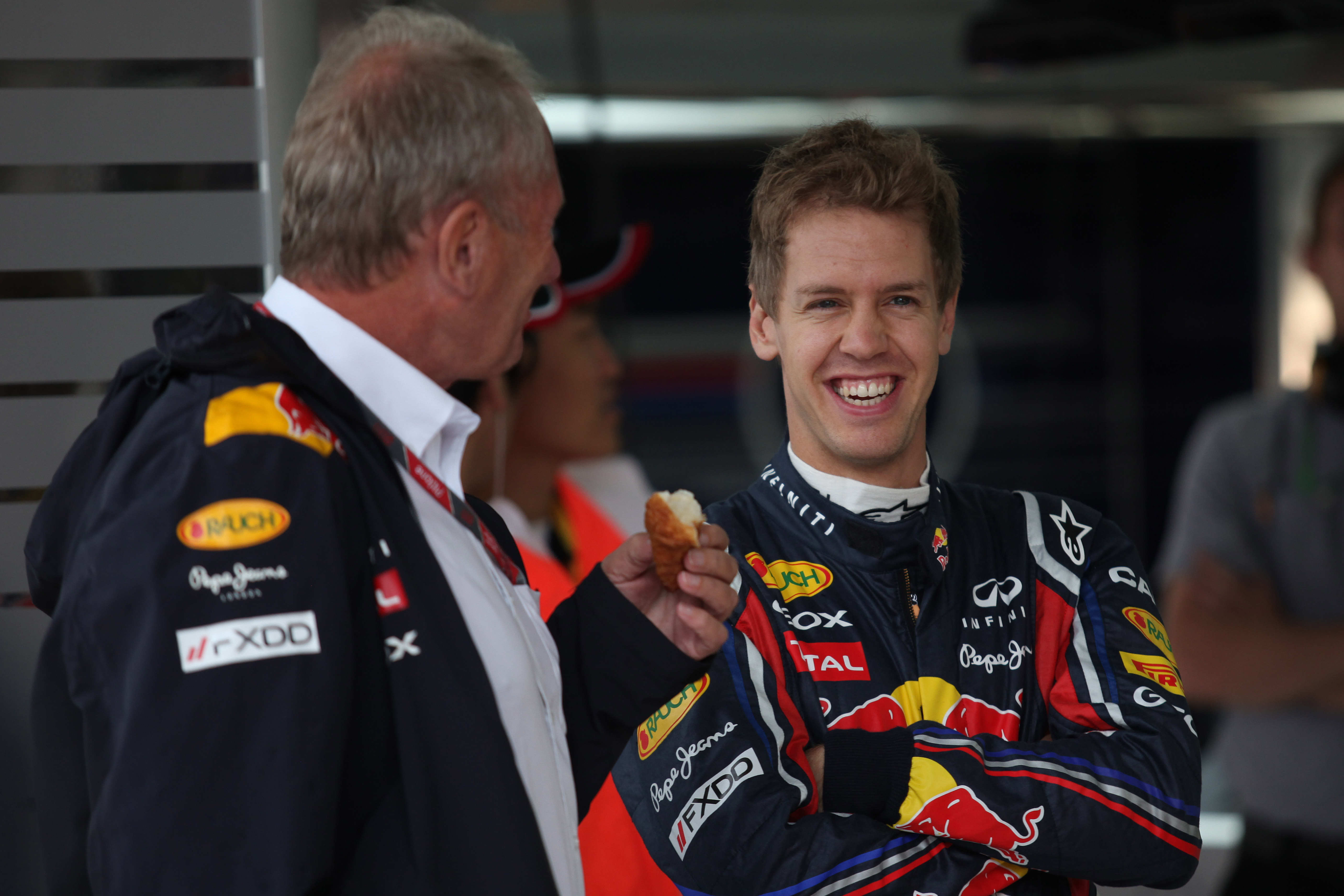 Marko: ‘Vettel is op zijn best als hij onder druk staat’