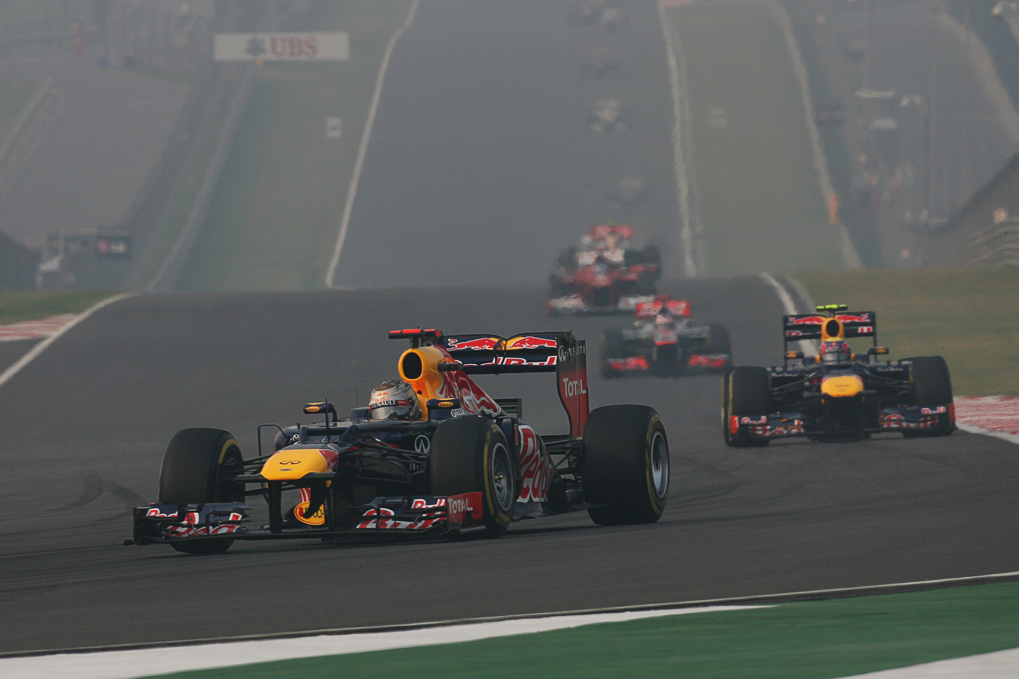 Race: Vettel rondt dominant weekend in stijl af