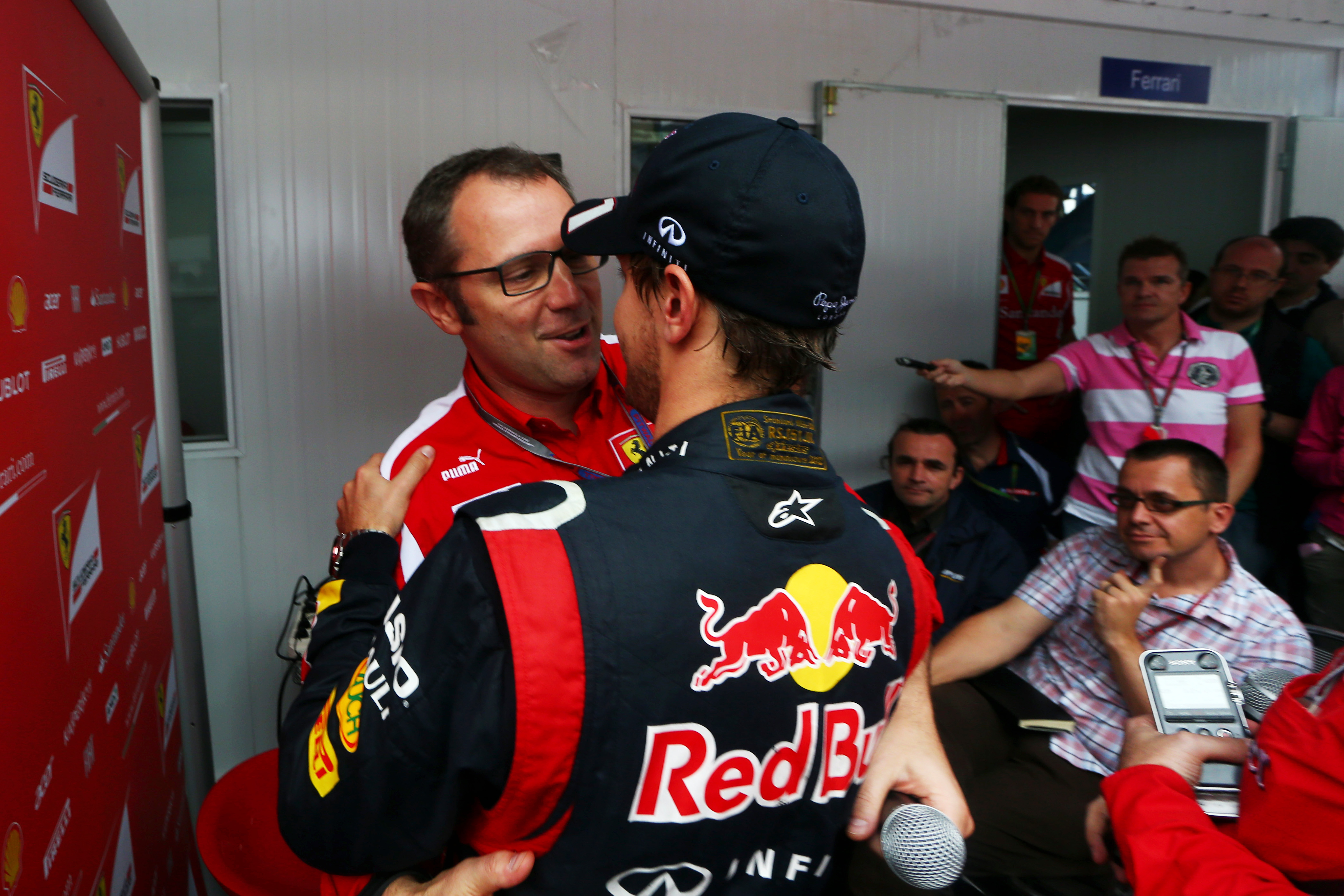 Vettel: ‘Er zijn smerige trucjes uitgehaald’