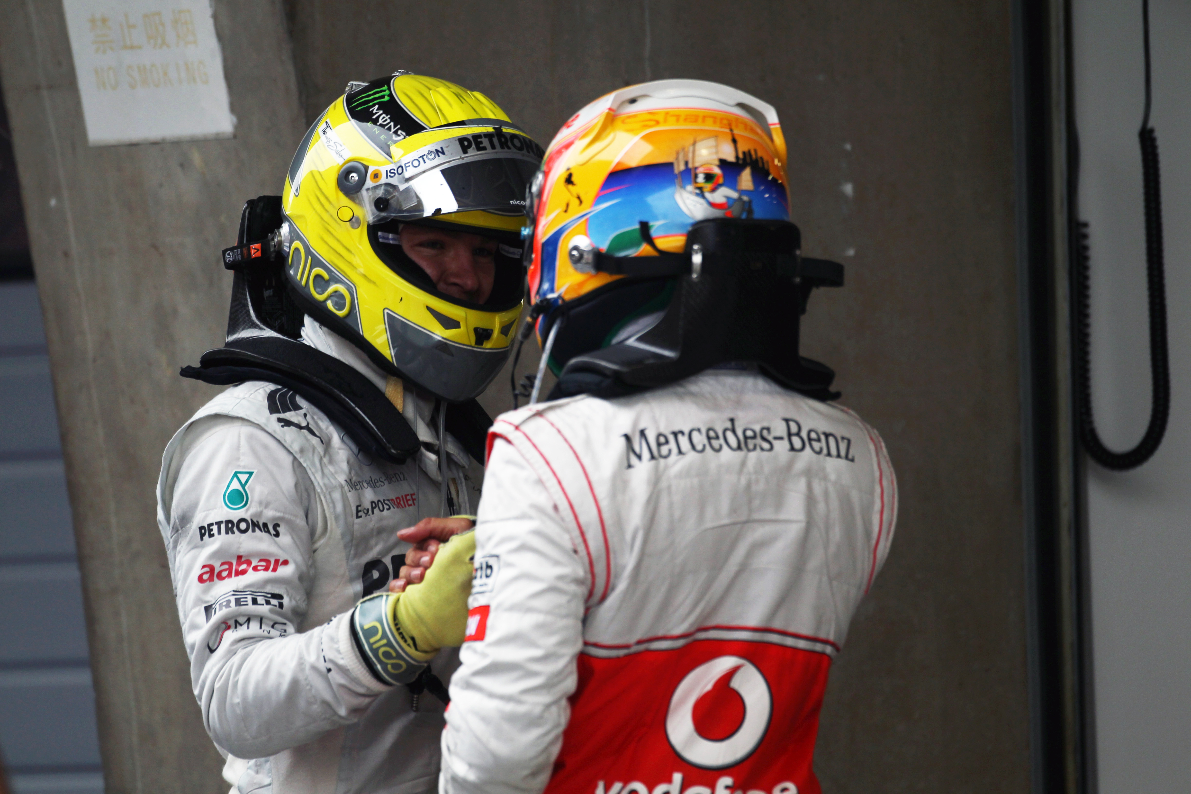 Button: ‘Hamilton gaat Rosberg verrassen’
