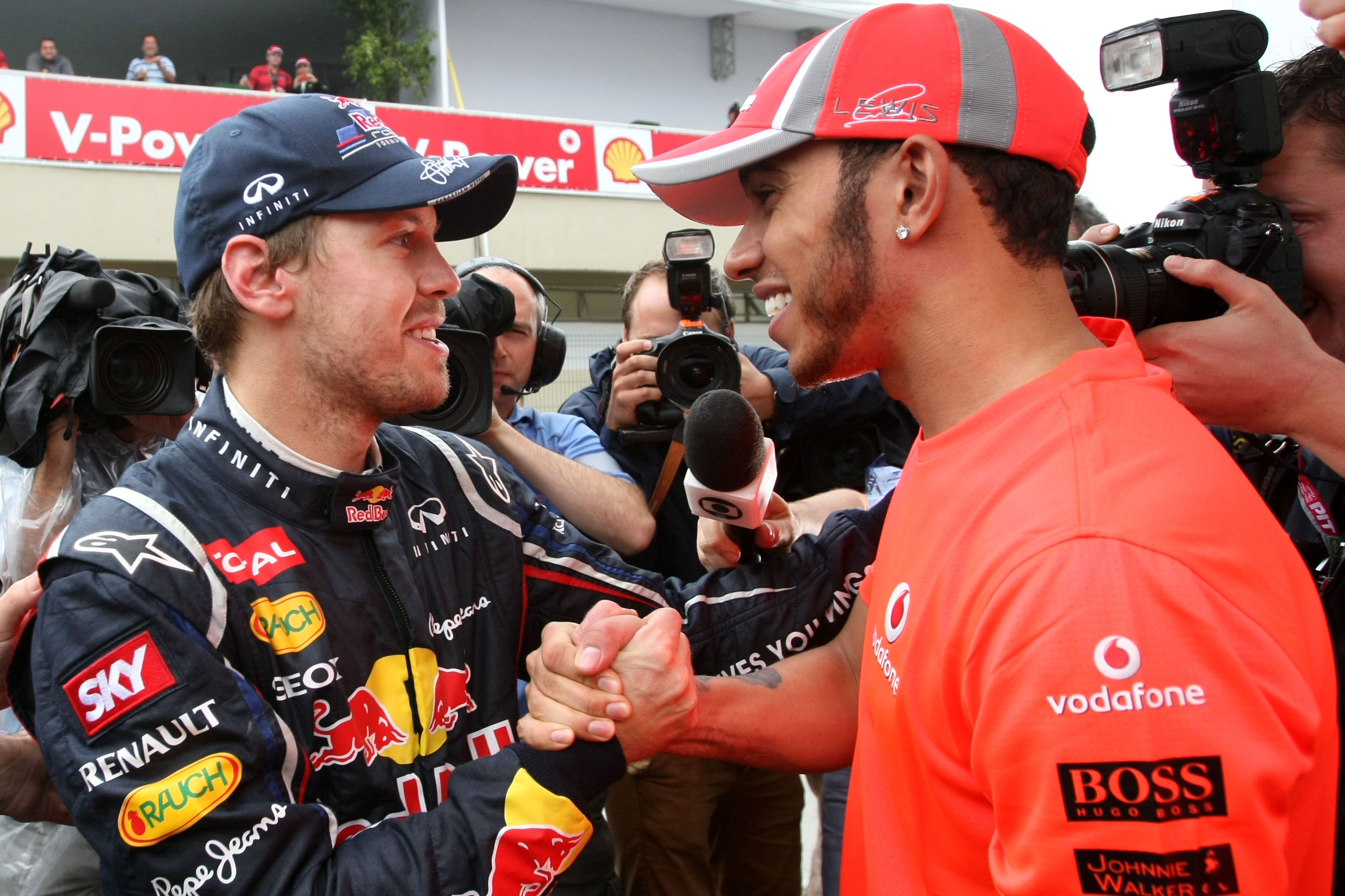 Hamilton: ‘Vettel wint volgend jaar zijn vierde titel’
