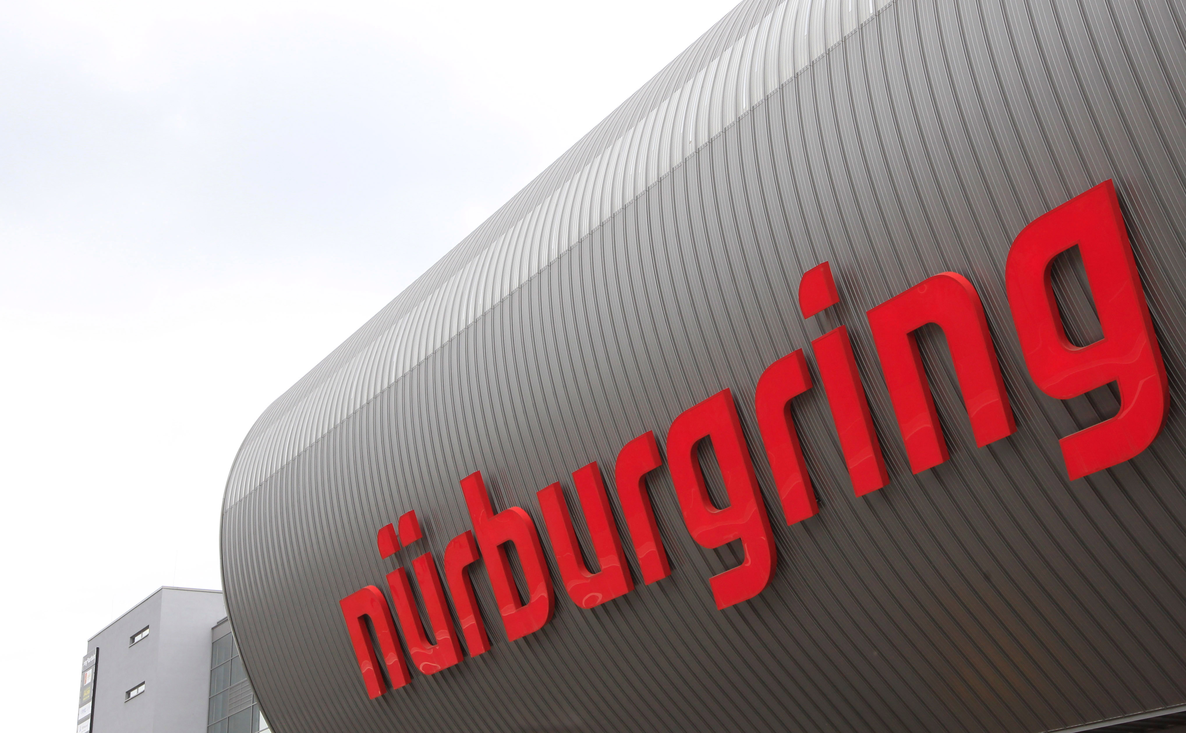 Ecclestone: ‘Dichtbij nieuwe deal Nürburgring’
