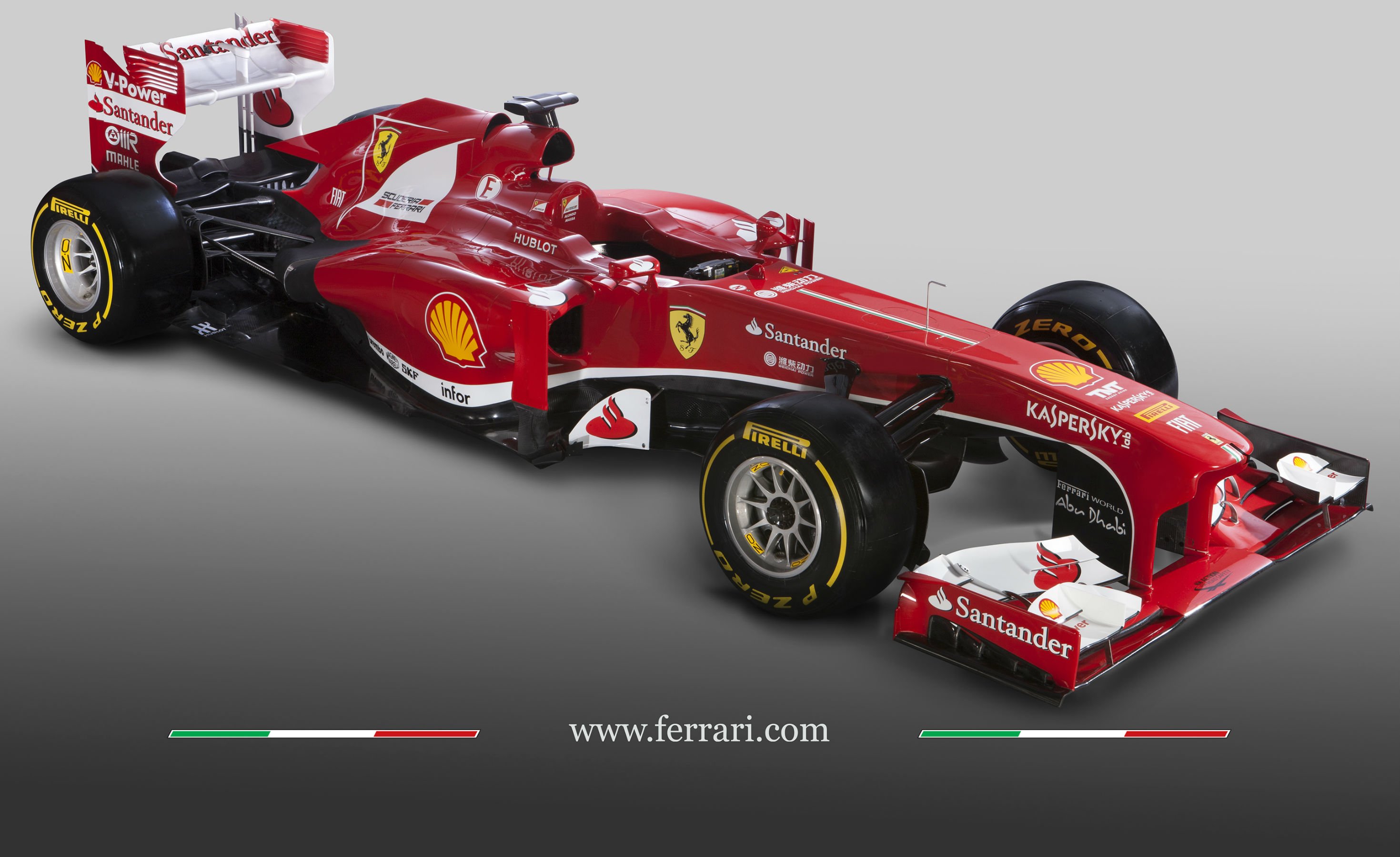 Foto’s: Ferrari F138 zonder getrapte neus