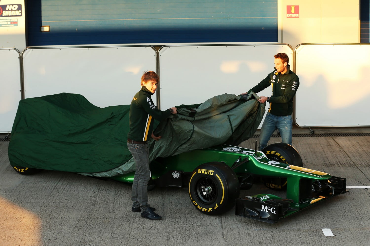 Foto's: Presentatie Caterham CT03 met Van der Garde