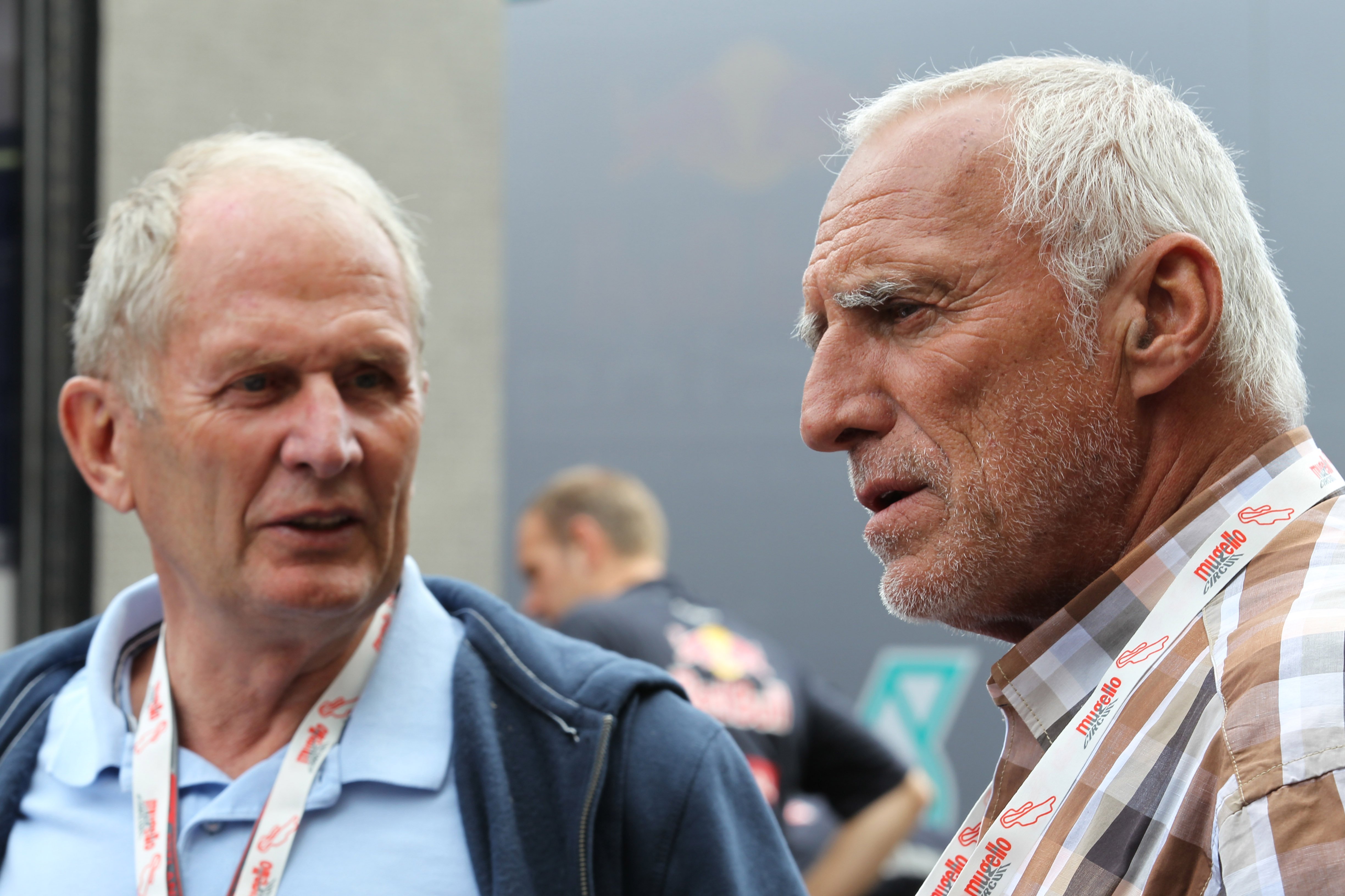 Mateschitz belooft Webber eerlijke kans