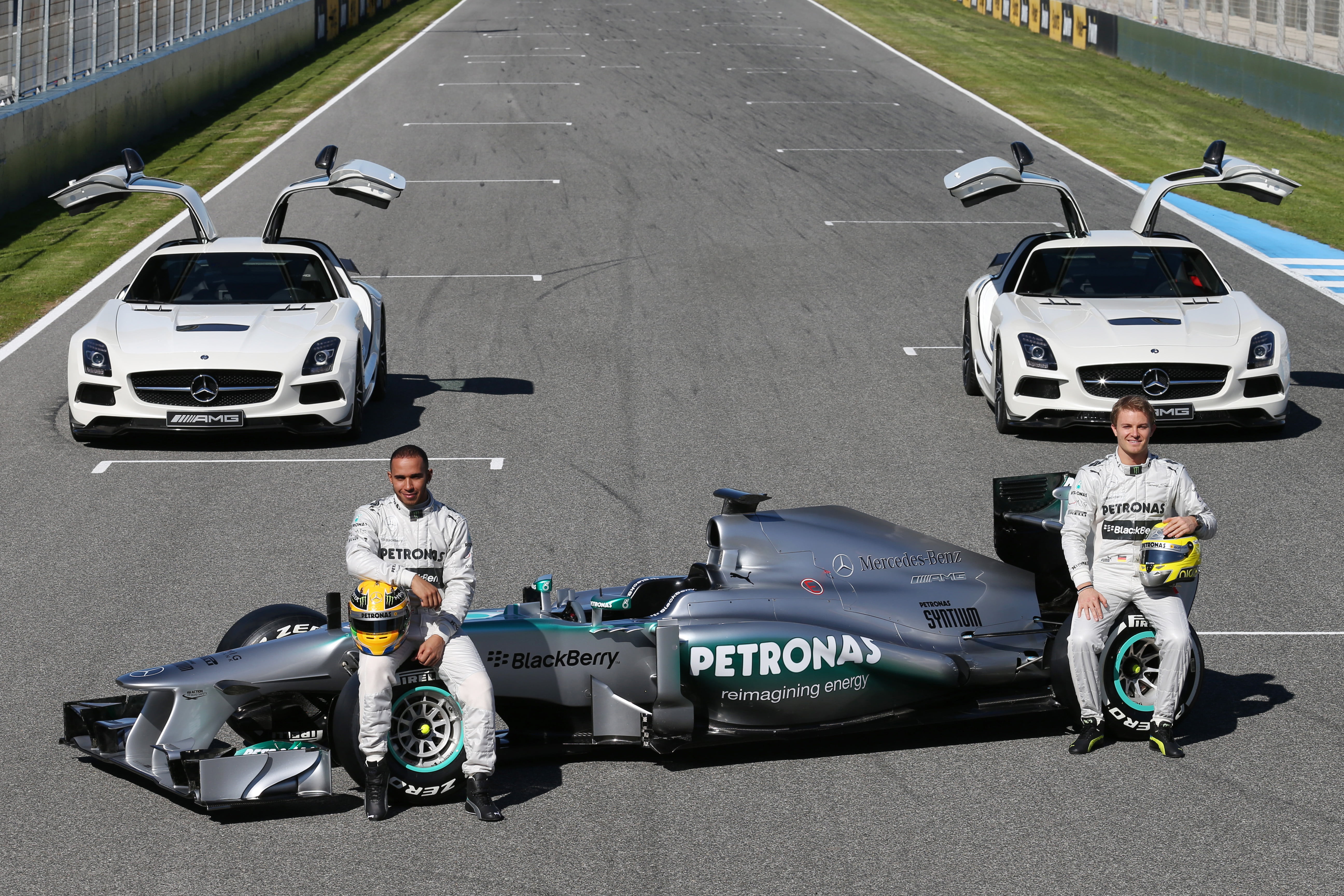 Mercedes: ‘Voor lange termijn aan F1 gecommitteerd’