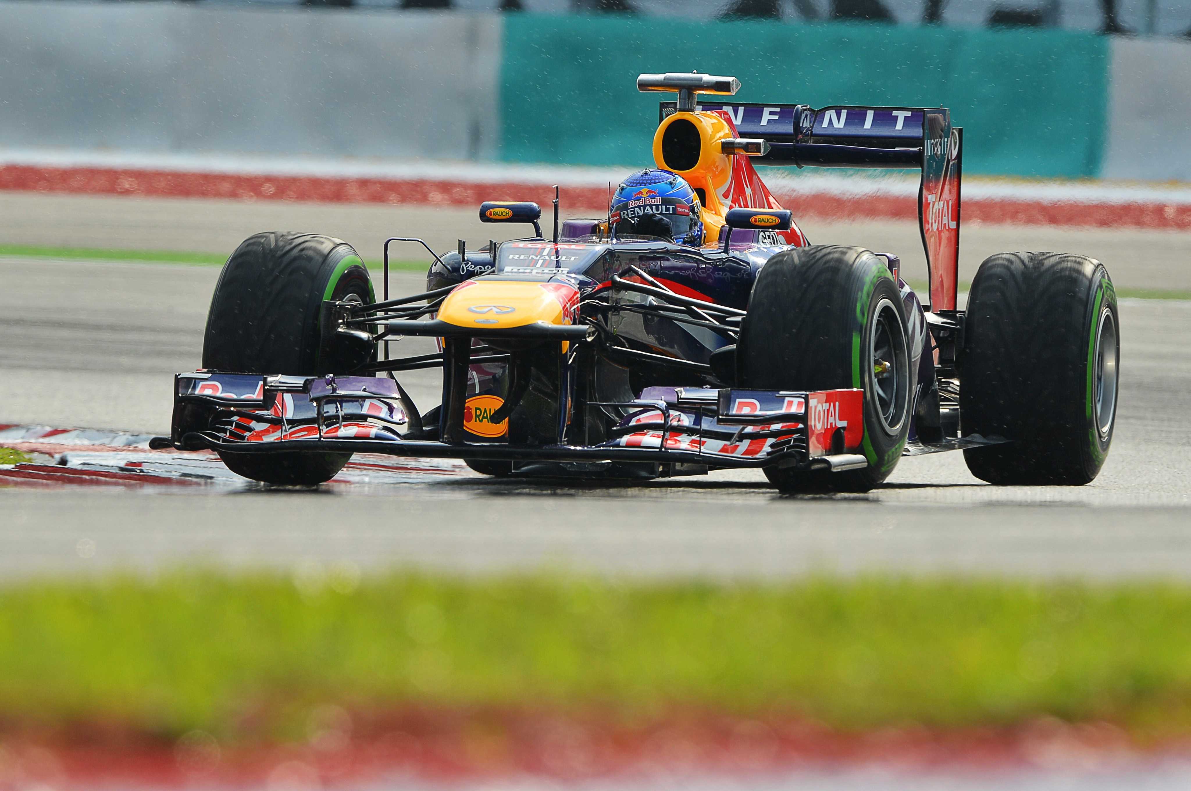 Race: ‘Silly’ Vettel verslaat ‘te trage’ Webber