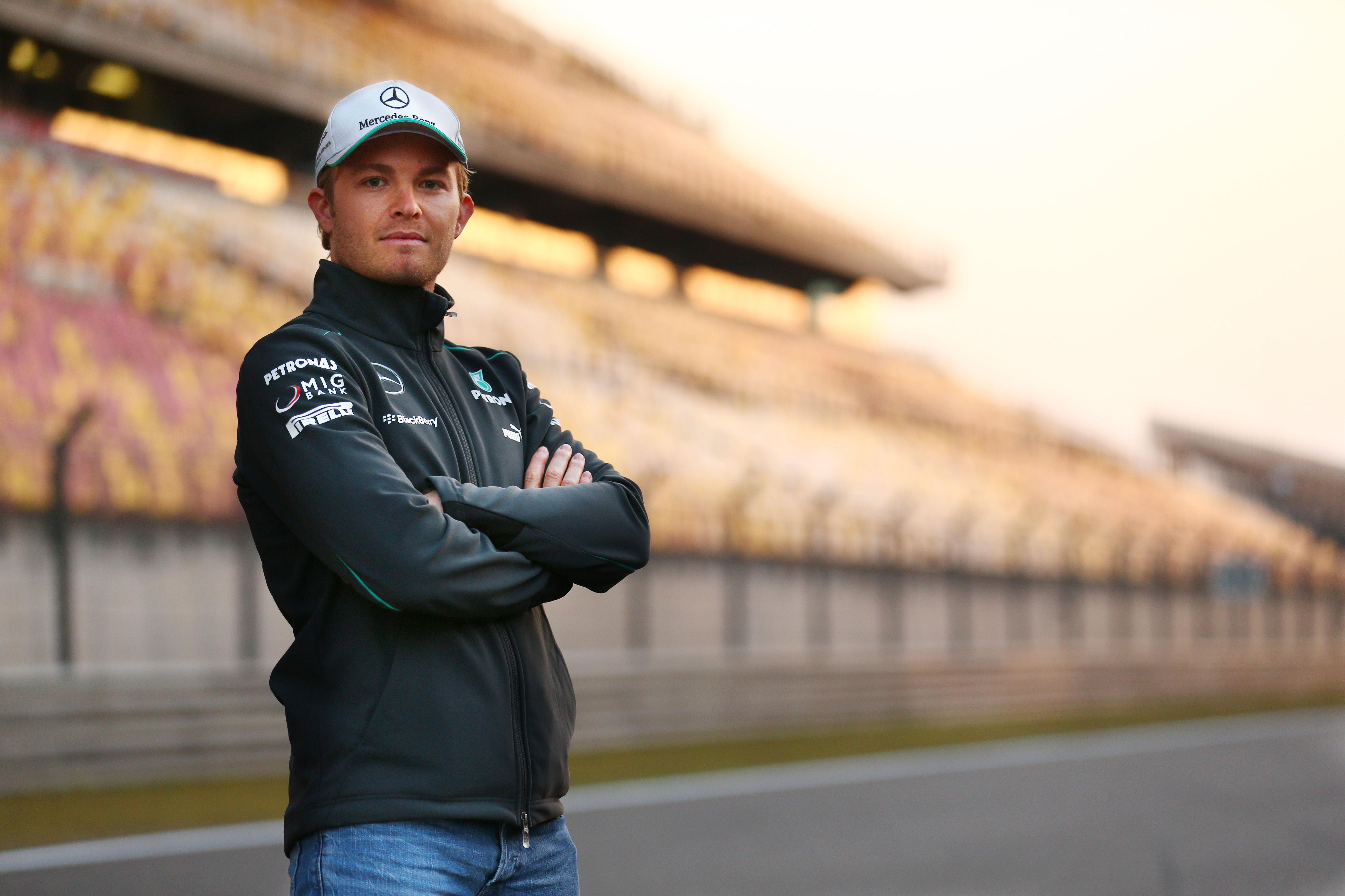 VT1: Rosberg snelst in ‘zijn’ China