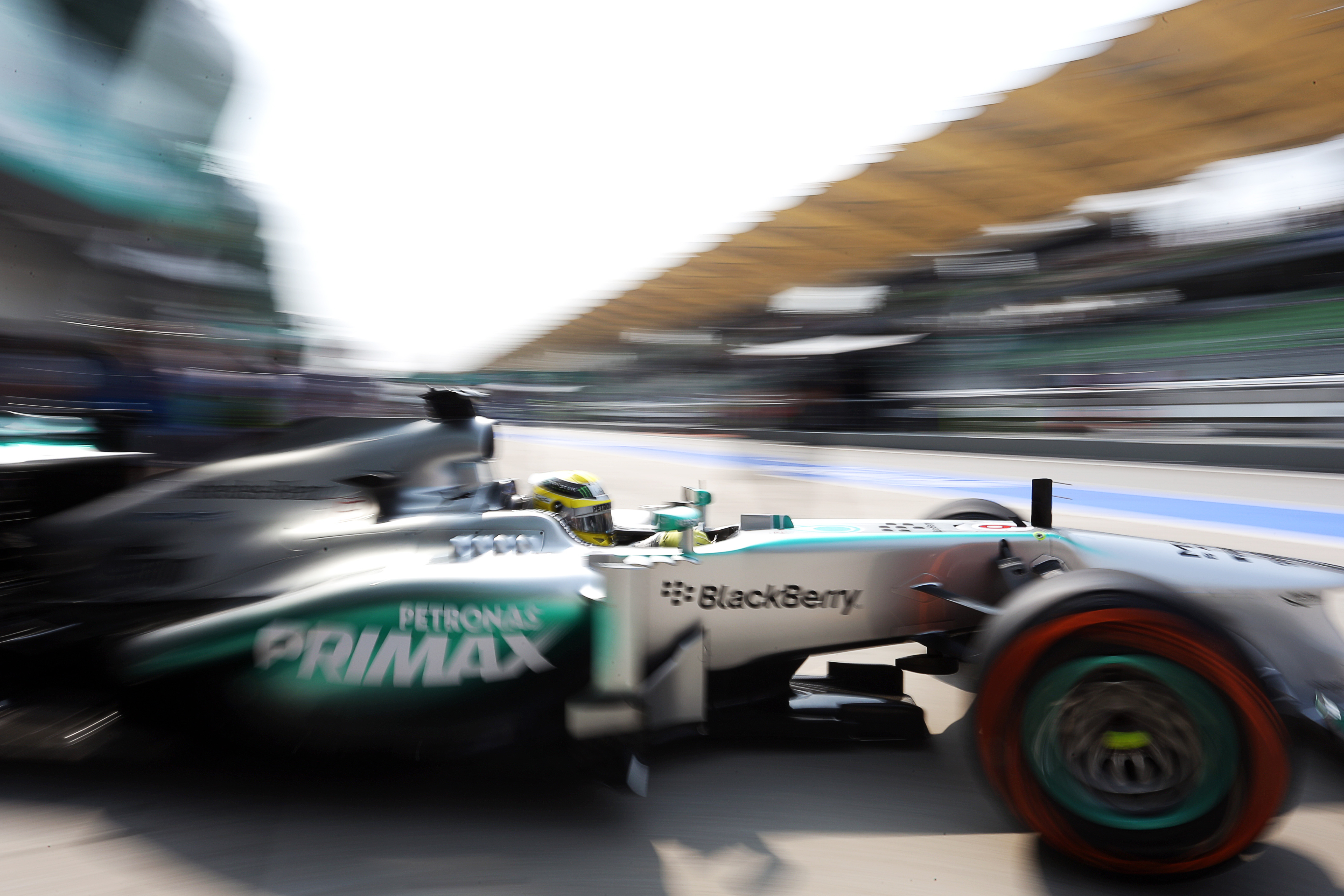 Mercedes: ‘Focus verschuift geleidelijk naar 2014’